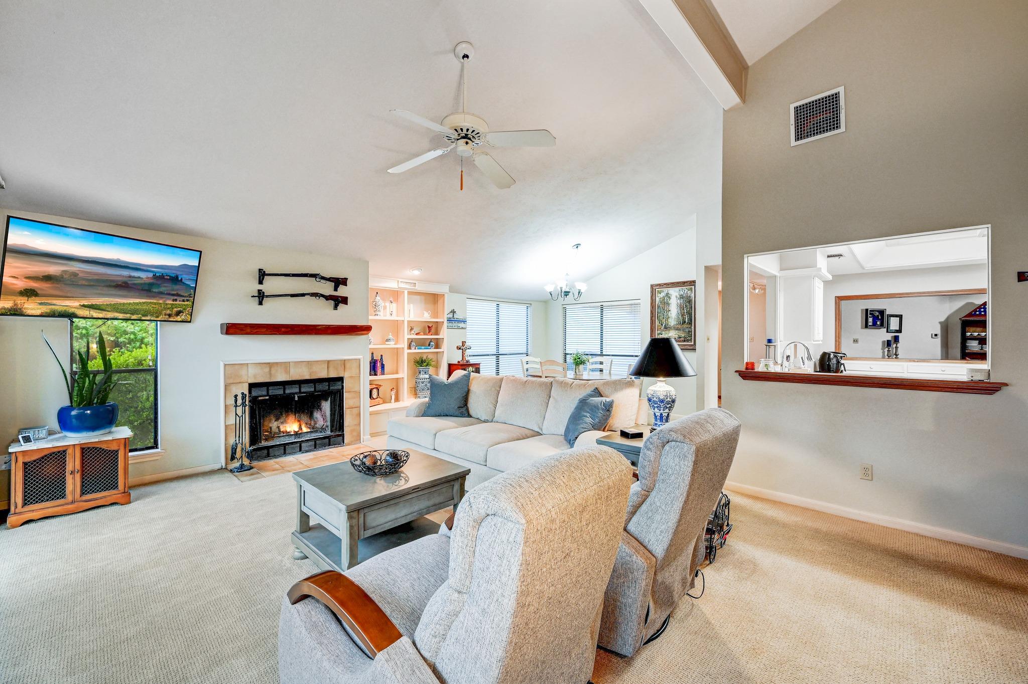 212 Overlook CT — photo 5
