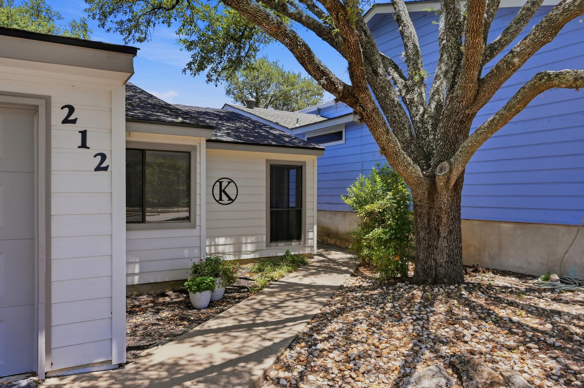 212 Overlook CT — photo 3