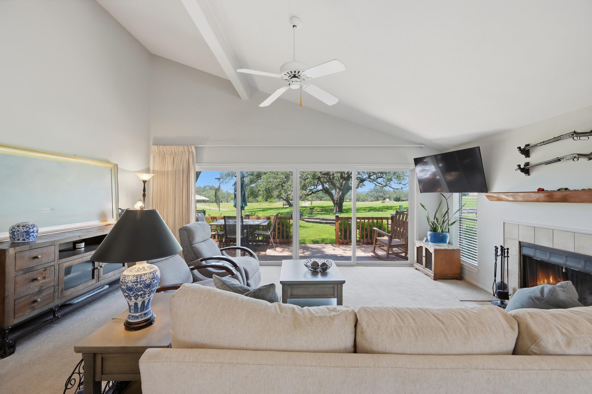 212 Overlook CT — photo 4