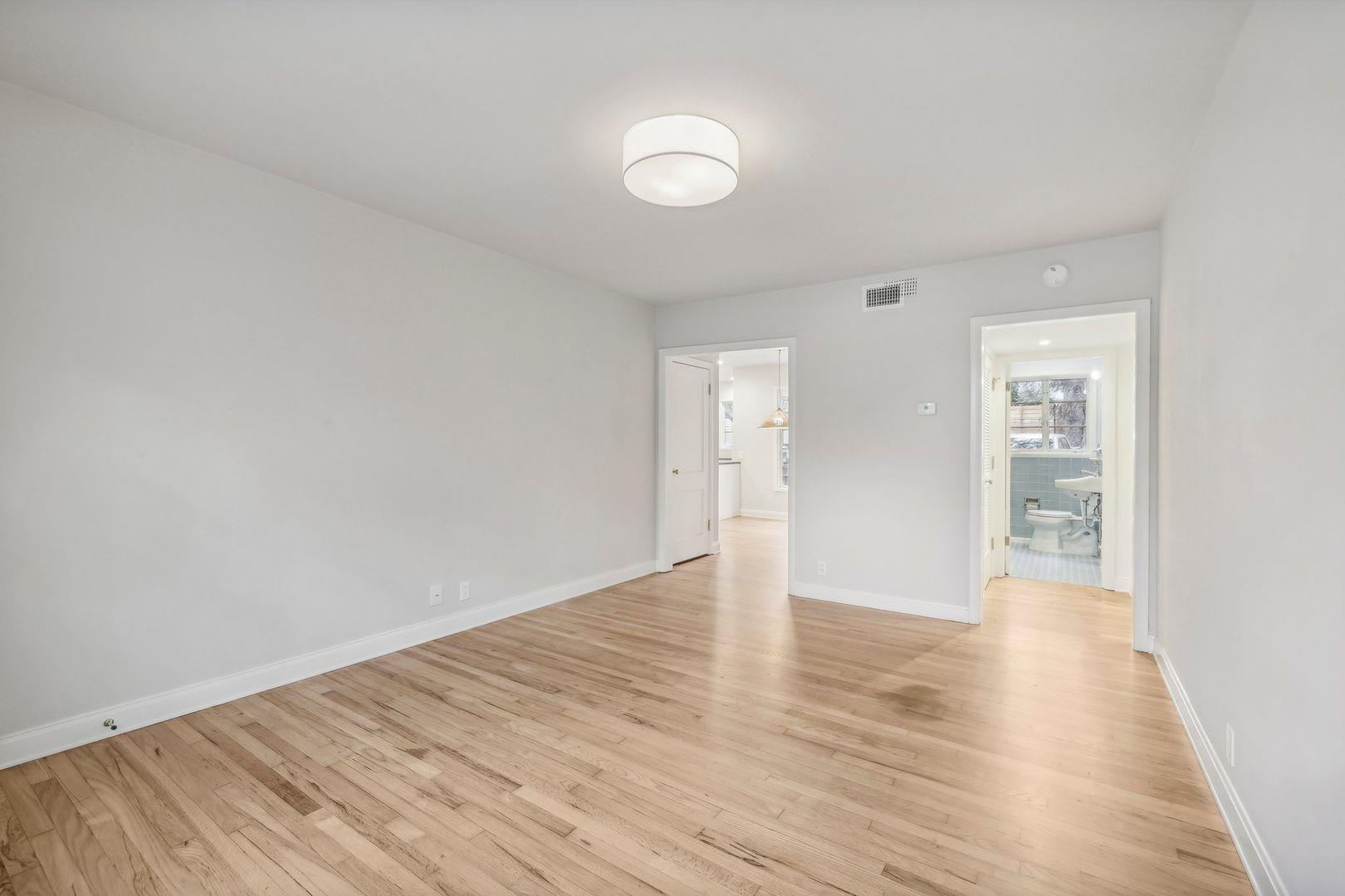 3010 Windsor RD #Unit E — photo 5