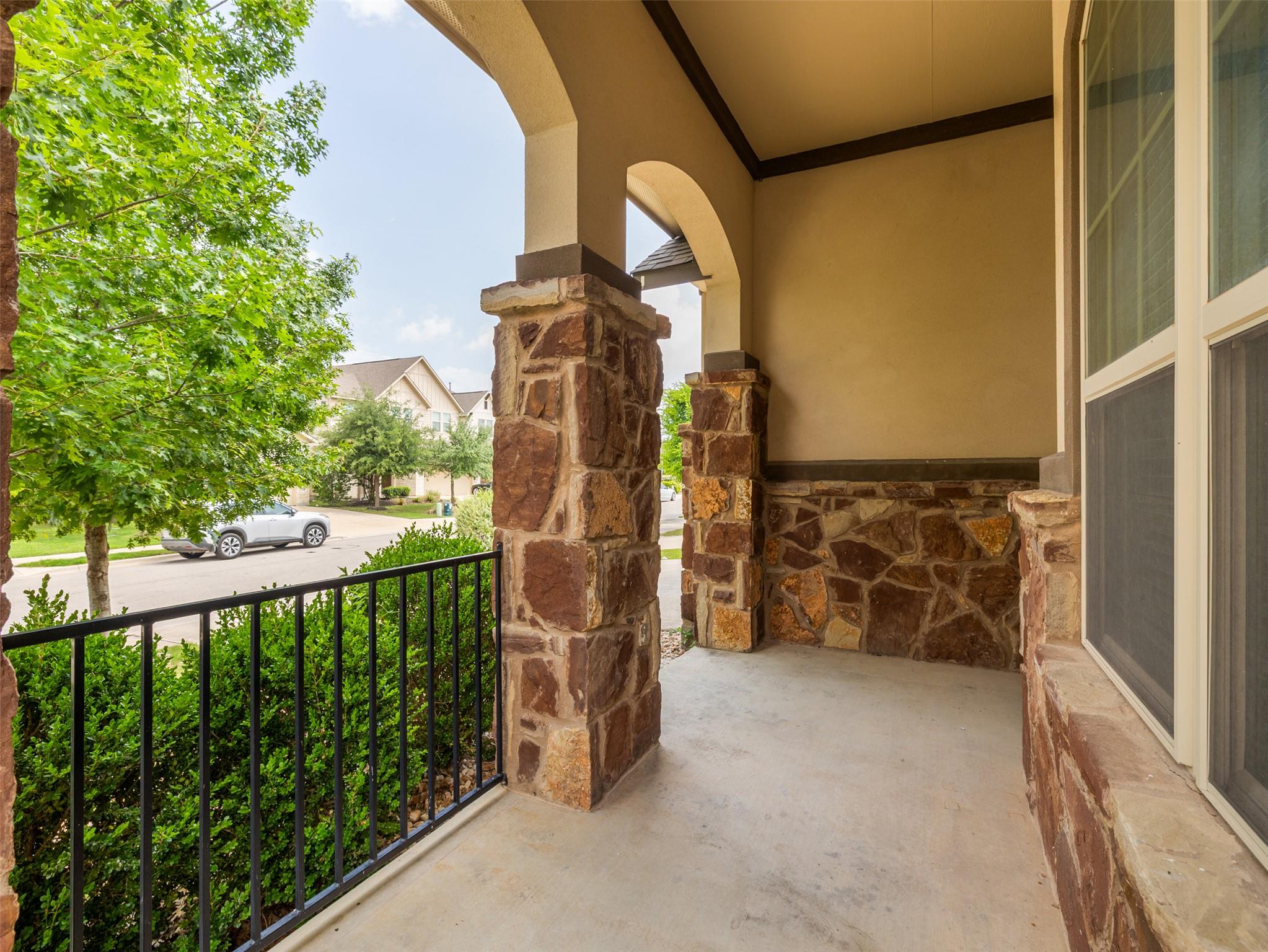717 Blue Agave LN — photo 3