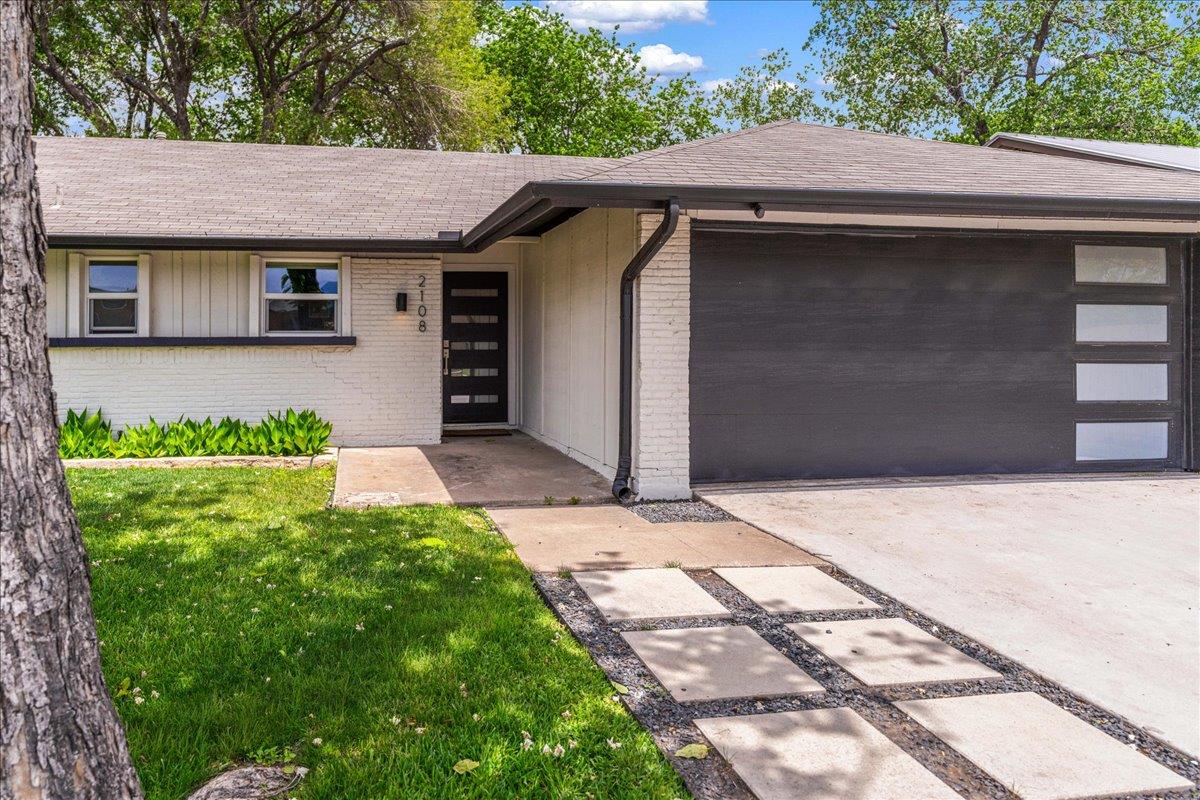 2108 Deadwood DR — photo 3
