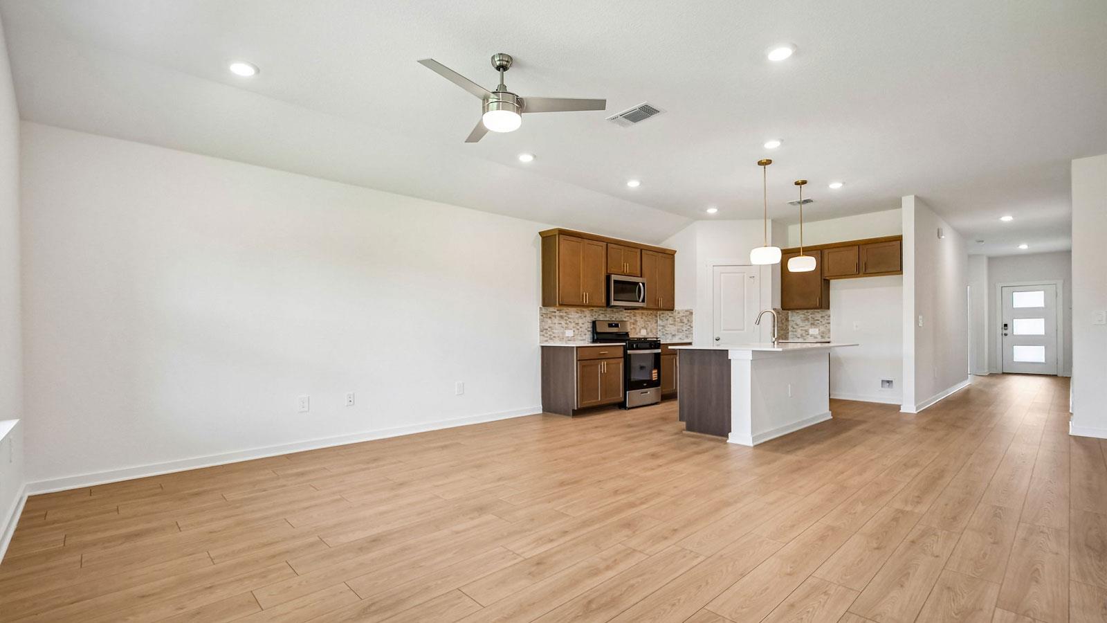 10120 Curb Strap DR — photo 4