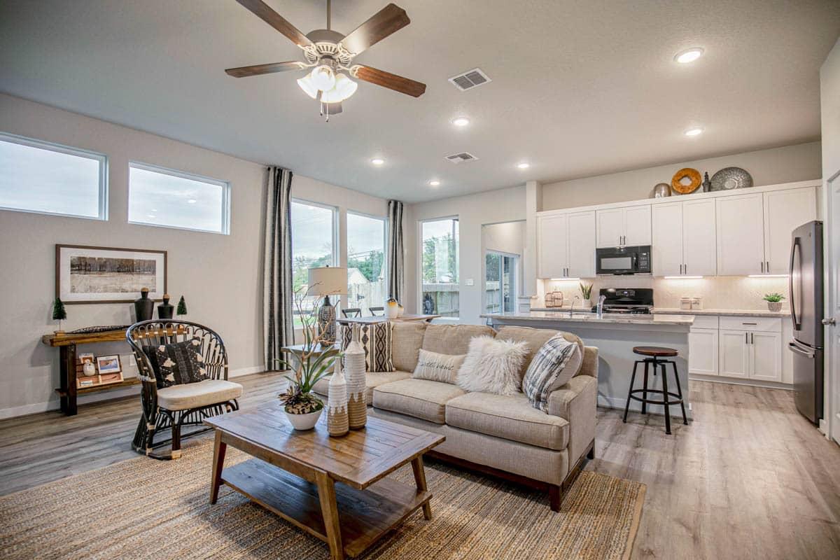 213 Flora Springs CV — photo 4