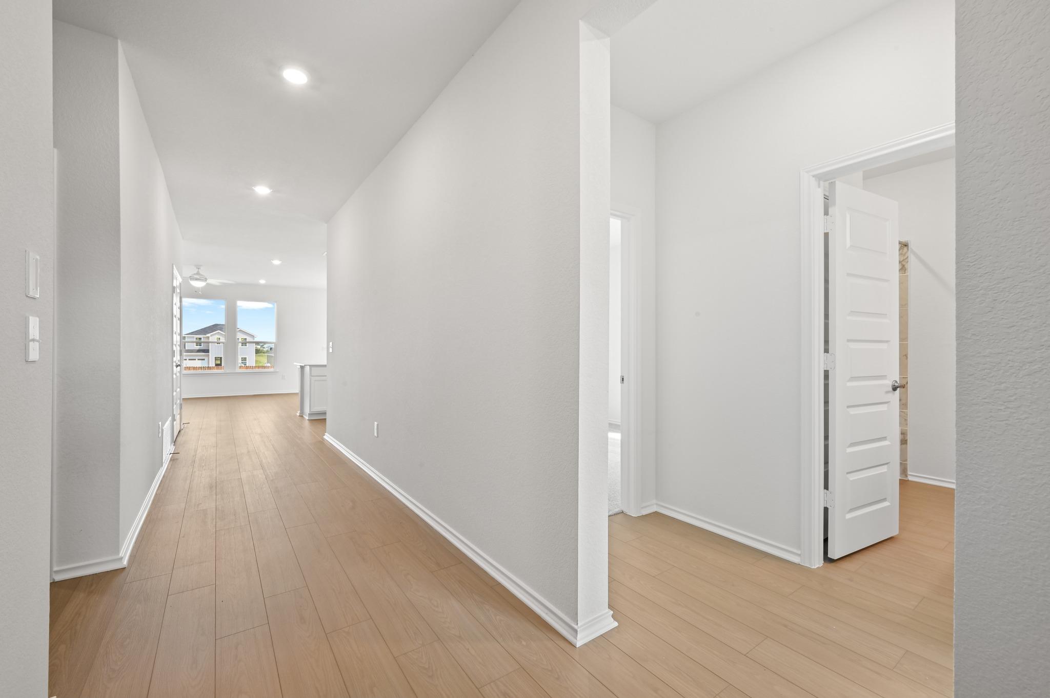 210 Morett DR — photo 5