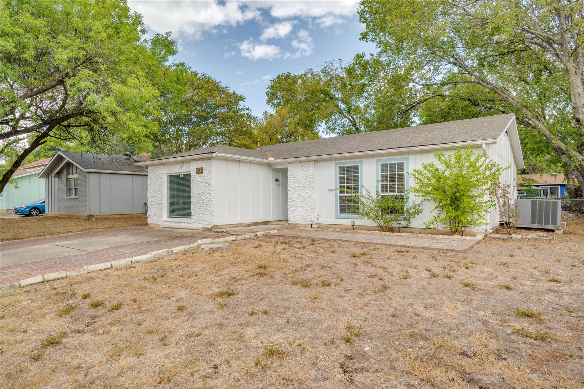 4410 Dove Springs DR — photo 3