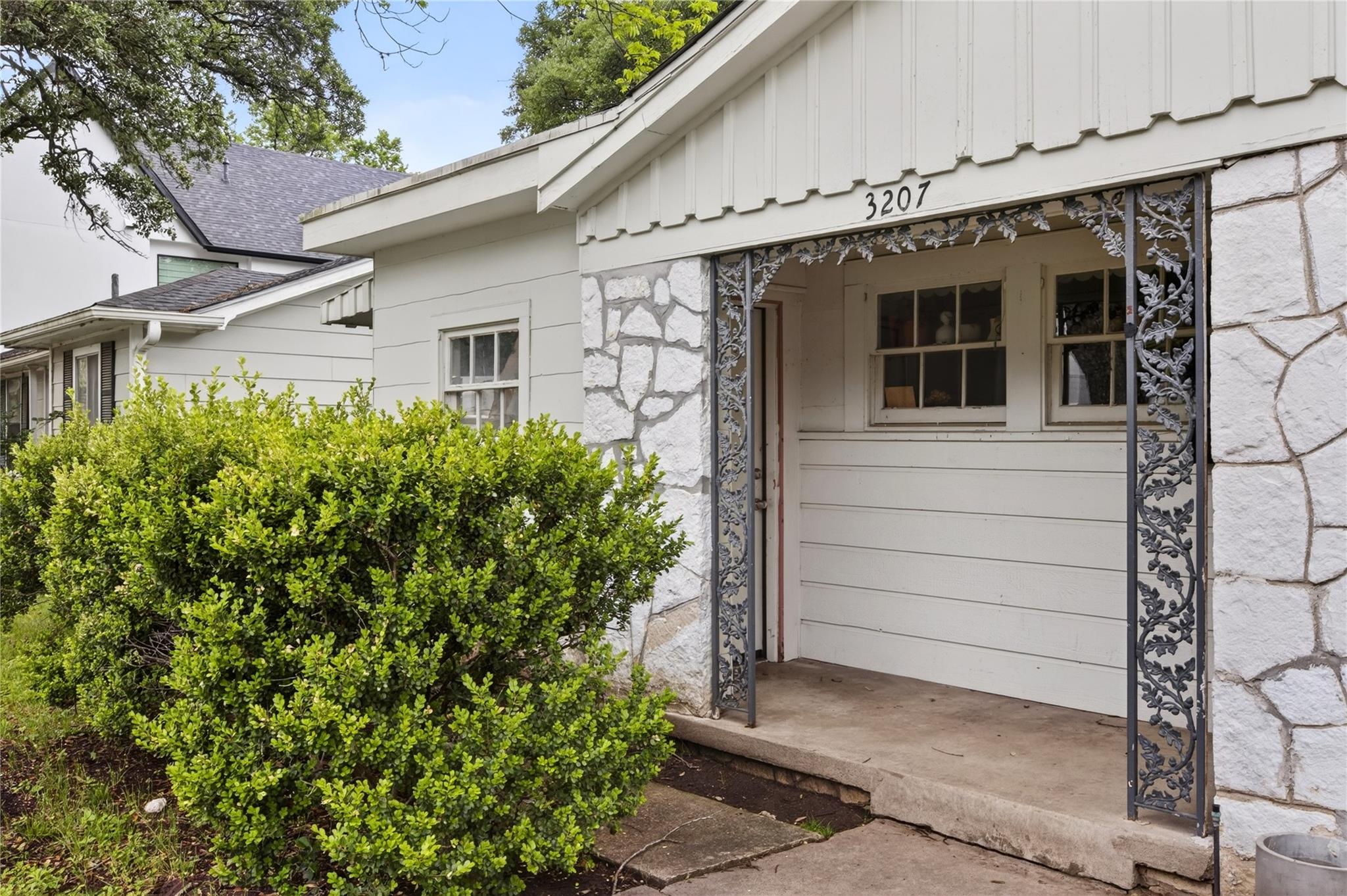 3207 Bridle PATH — photo 3