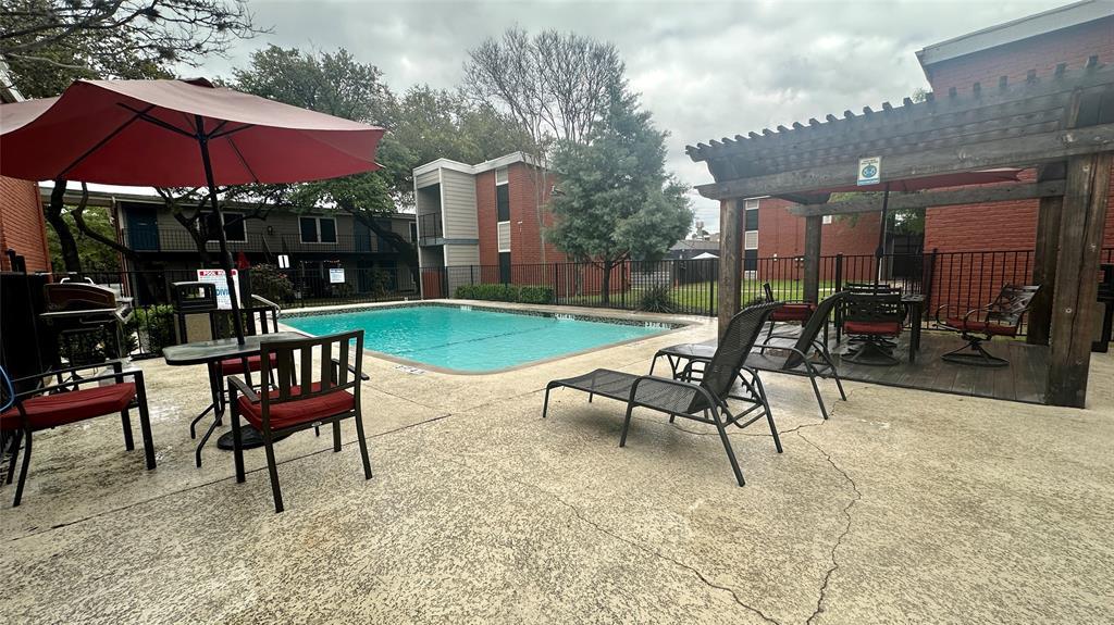 5426 Menchaca RD #108 — photo 3