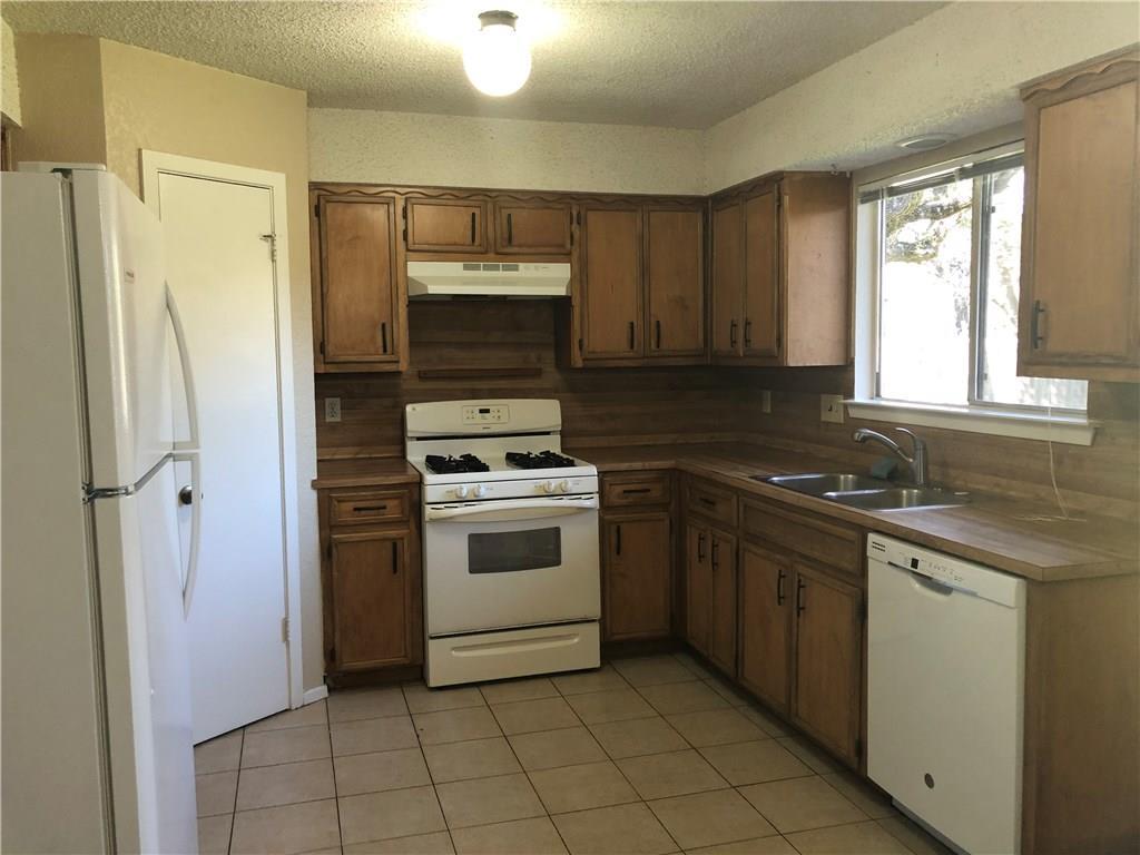 6211 Sunkist LN — photo 4