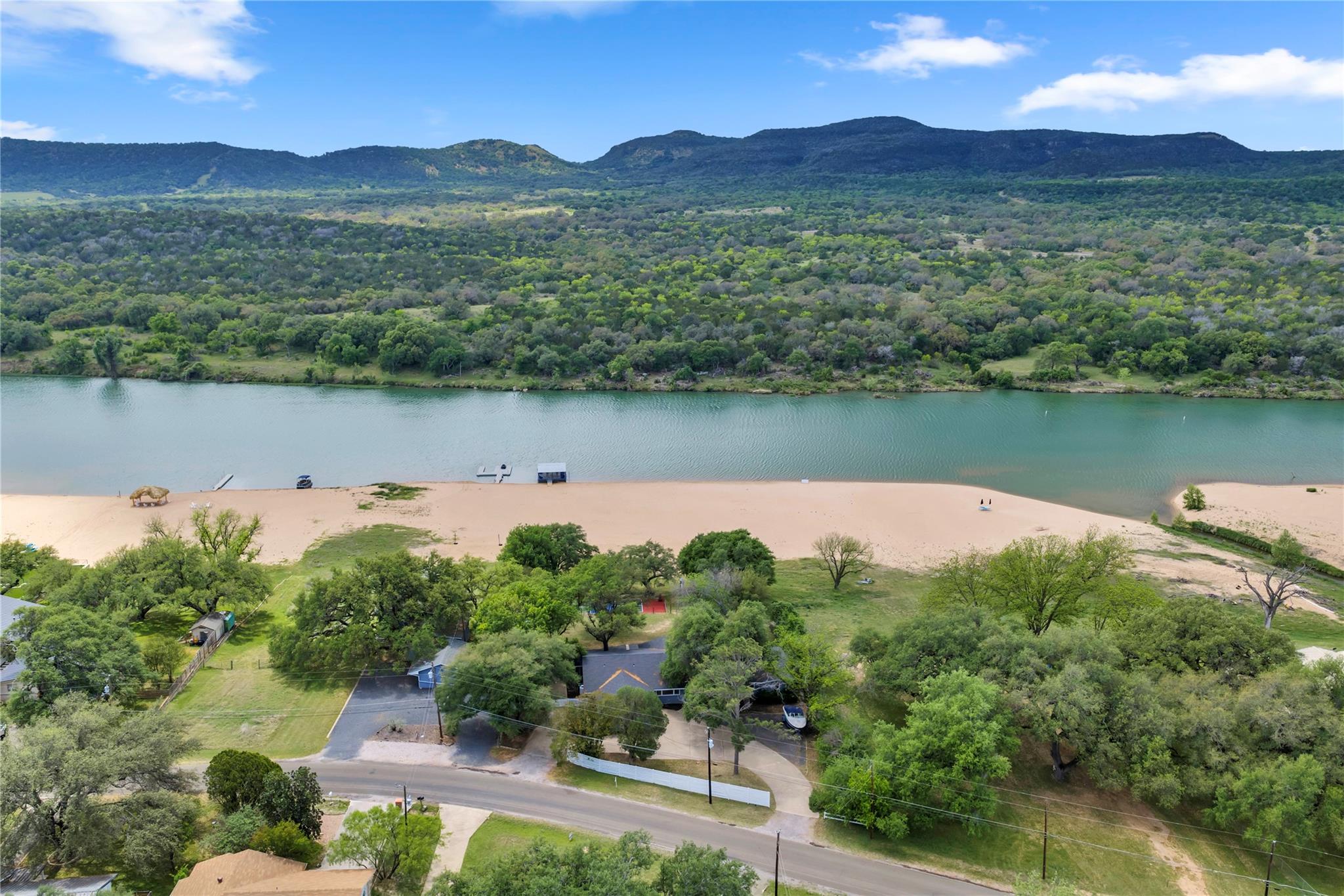 4310 River Oaks DR — photo 4