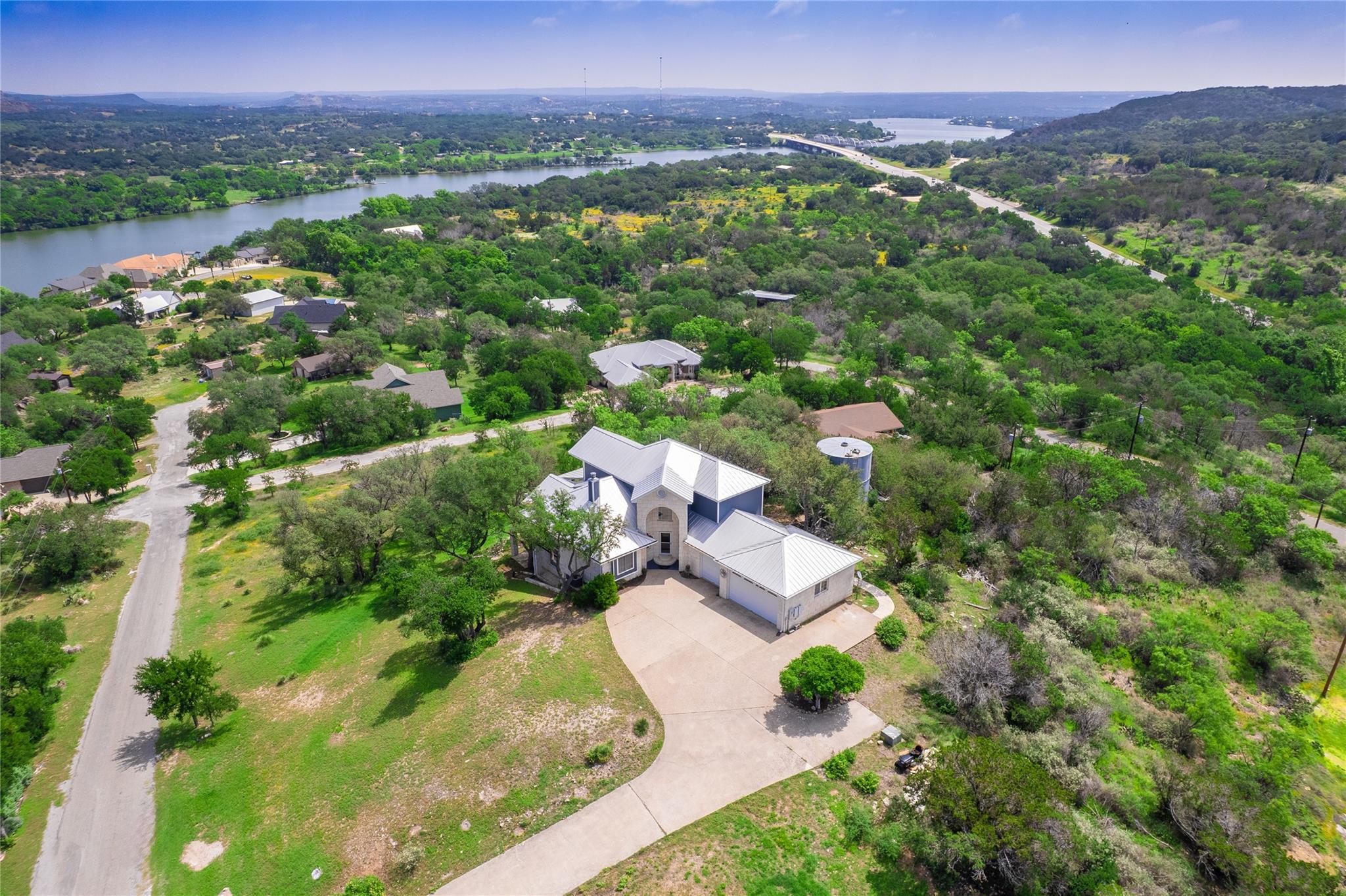 120 La Plata CT