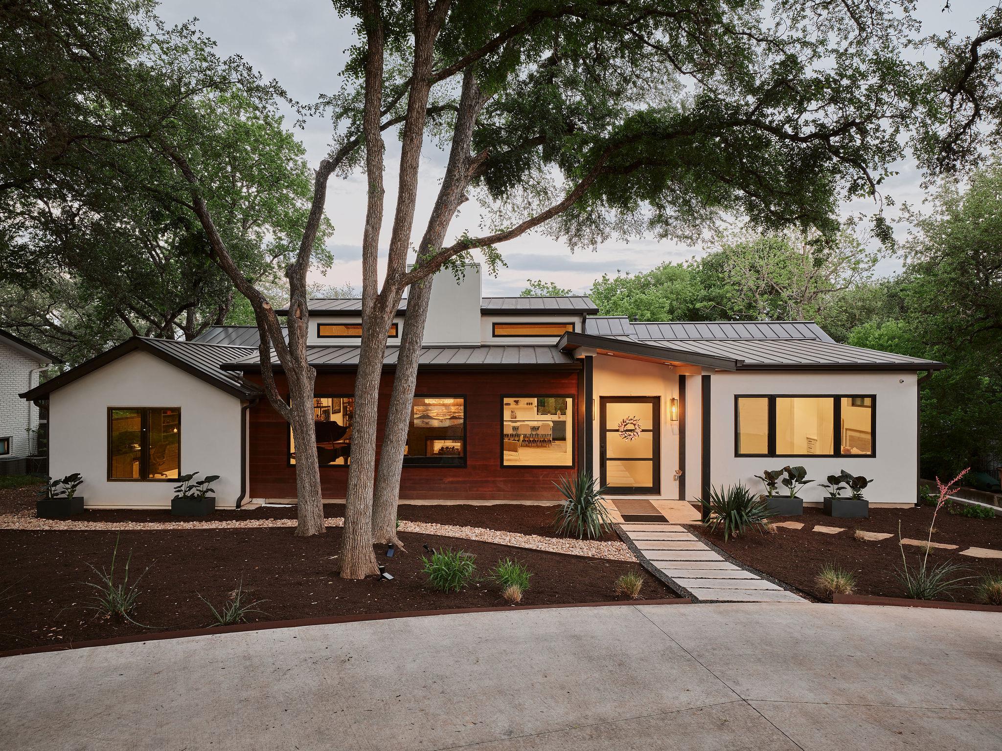 4301 Balcones DR — photo 3