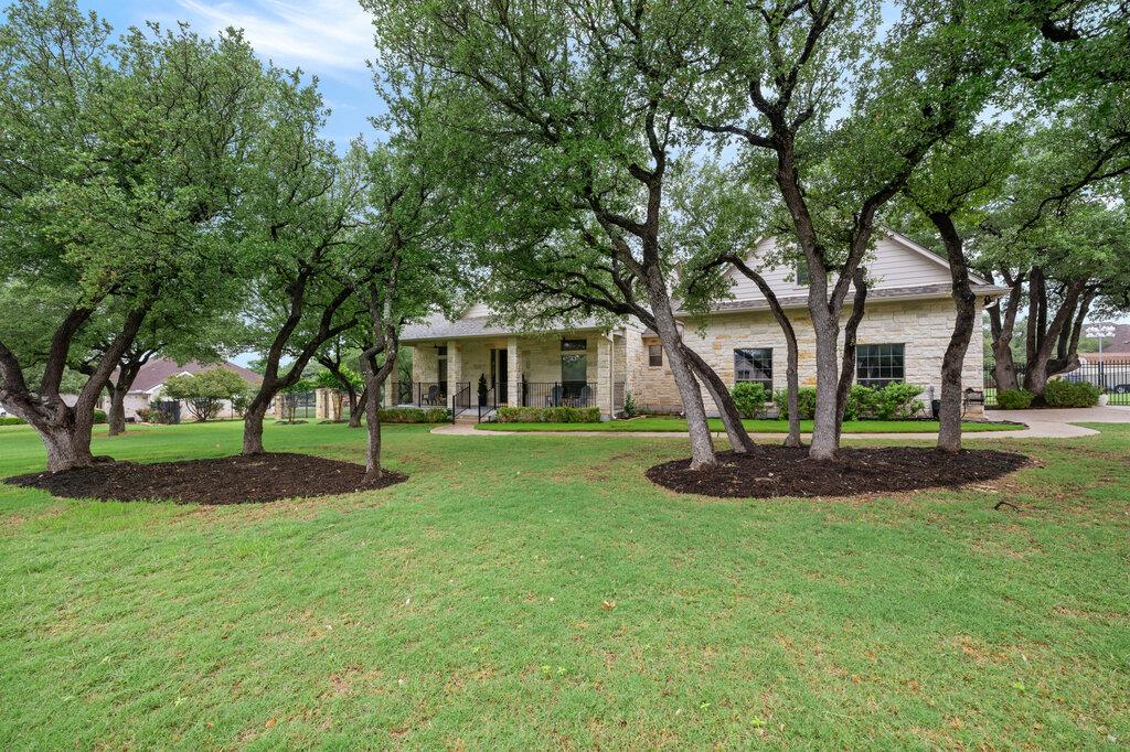 231 Neal DR — photo 3