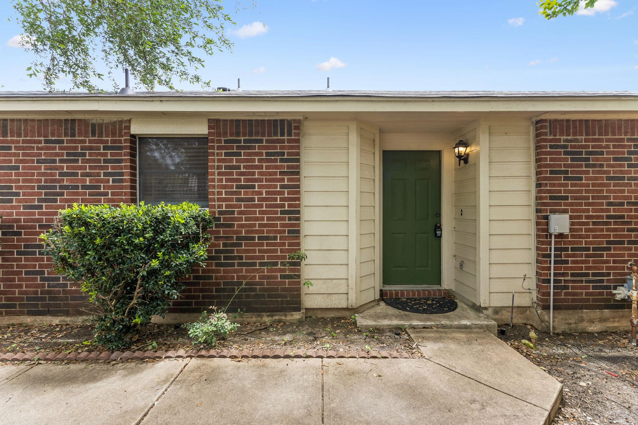1519 Miss Allisons WAY — photo 3