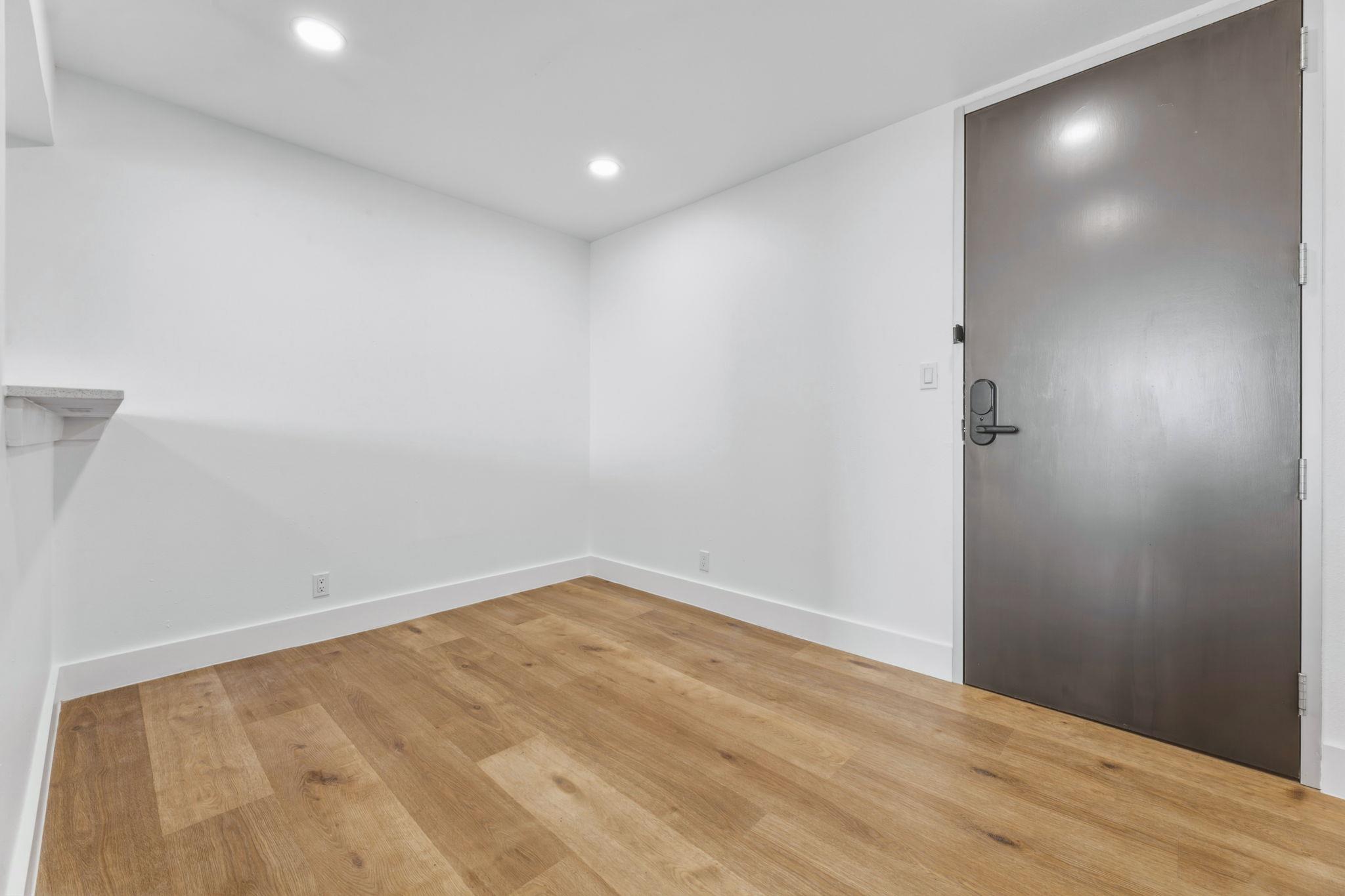 119 6th ST #703 — photo 4
