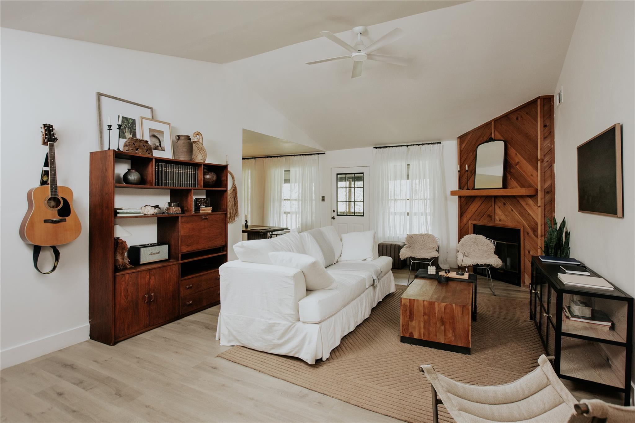 11210 Hidden Bluff DR — photo 3