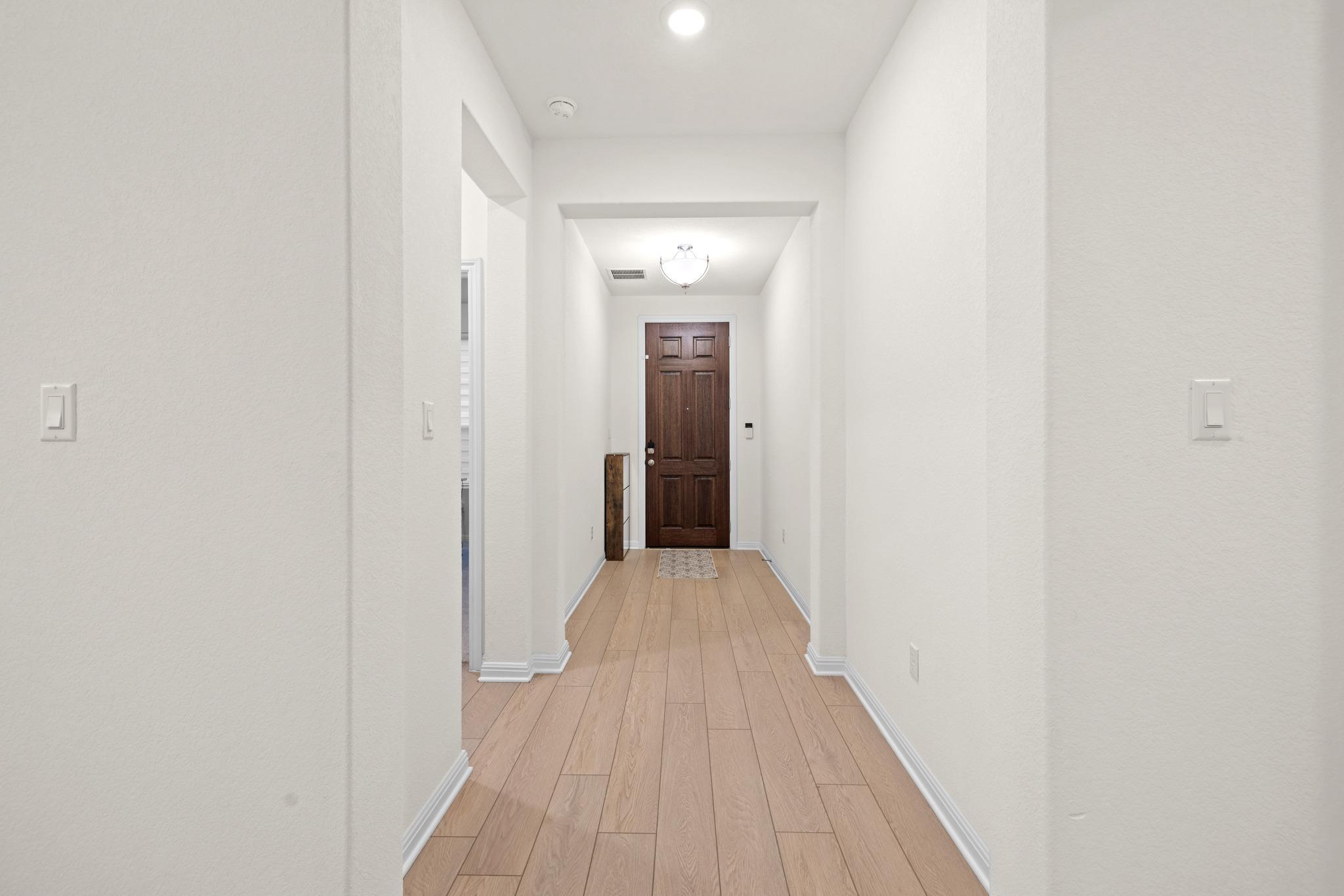 2604 Acoma LN — photo 4