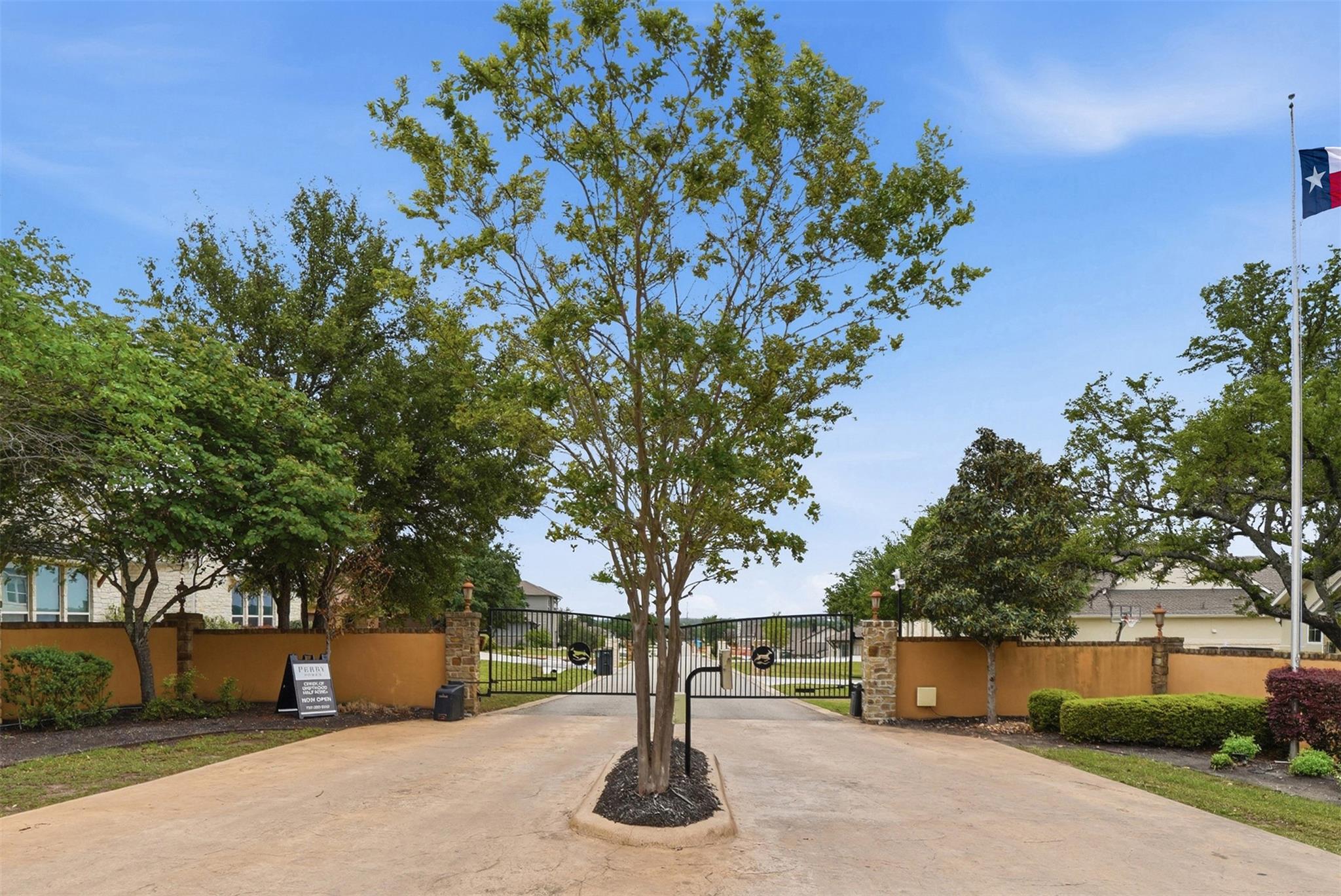 320 Onion Creek LN — photo 5