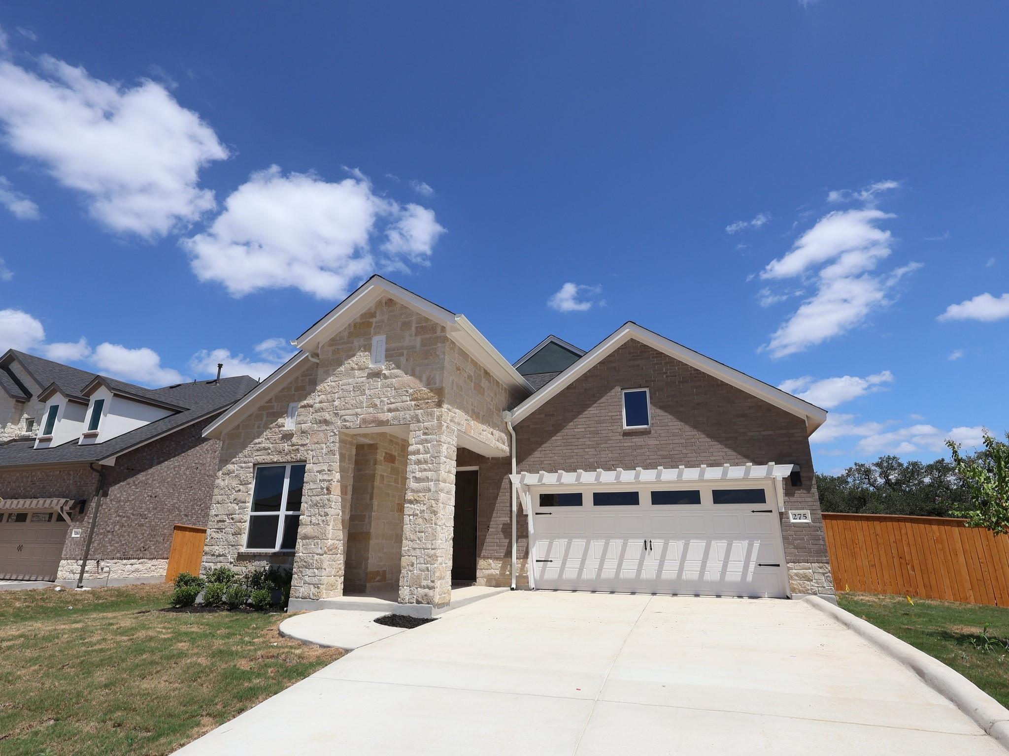 275 Callahan LOOP — photo 4