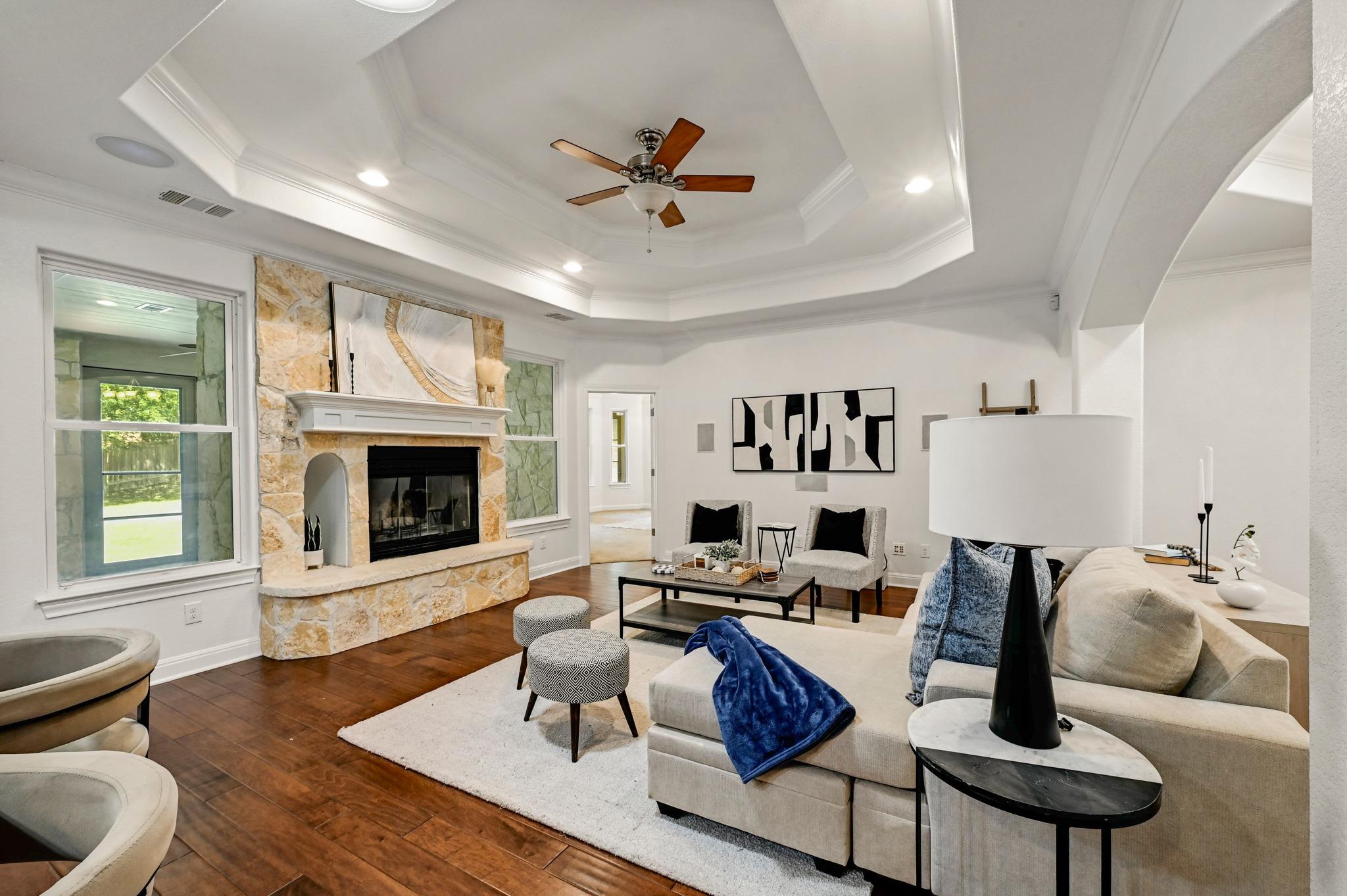 9402 Springwood DR — photo 3