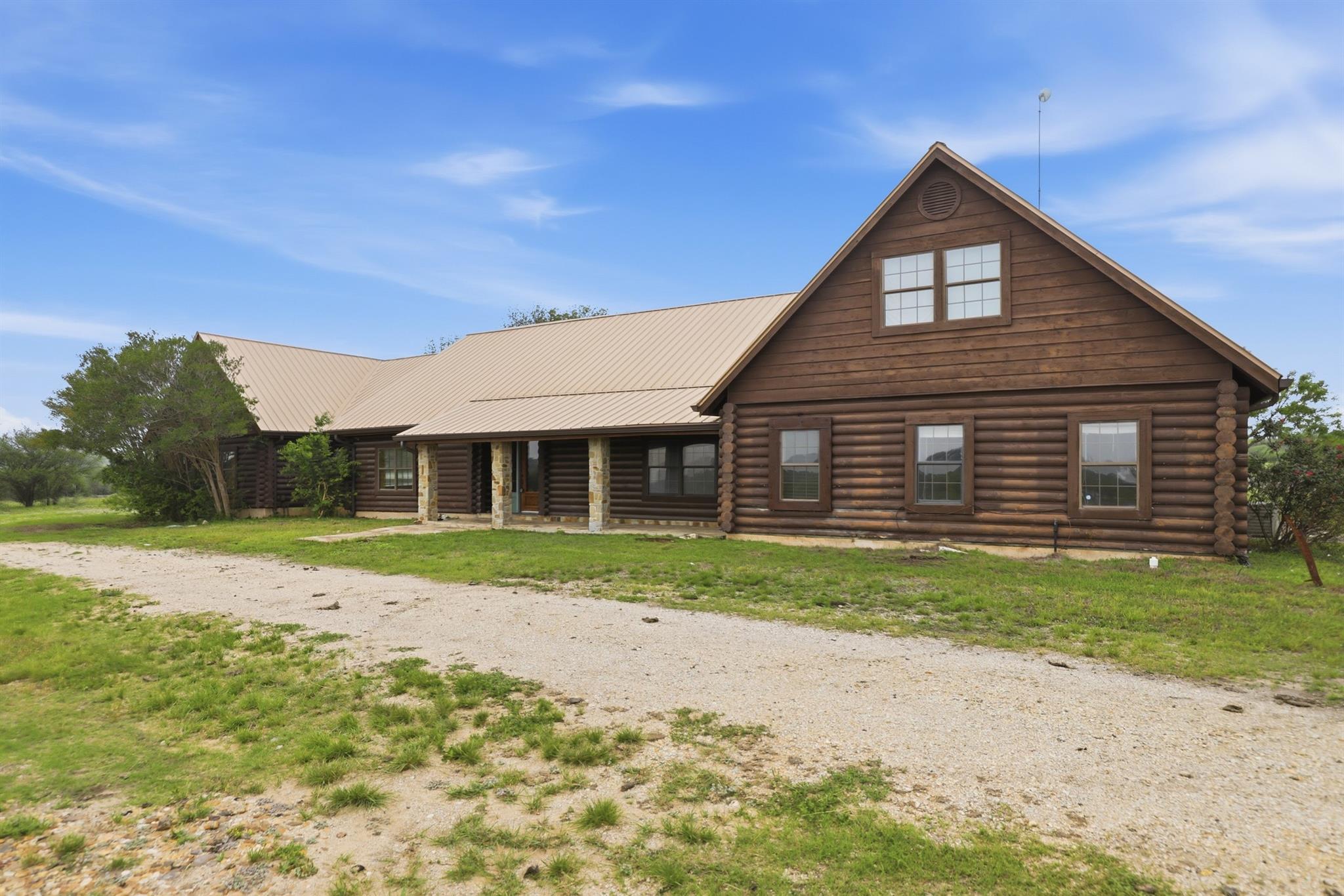 900 Union Wine RD — photo 3