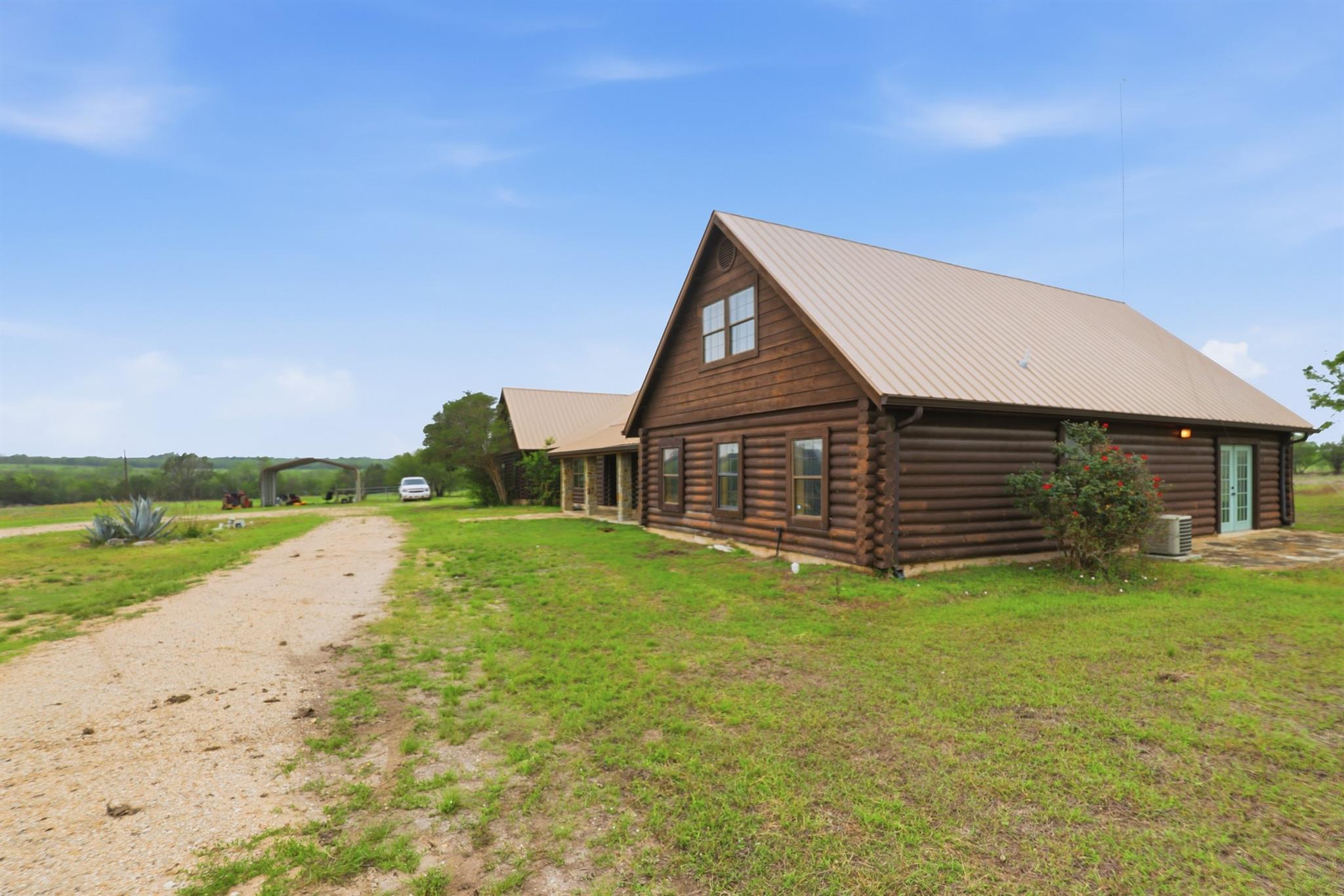 900 Union Wine RD — photo 4