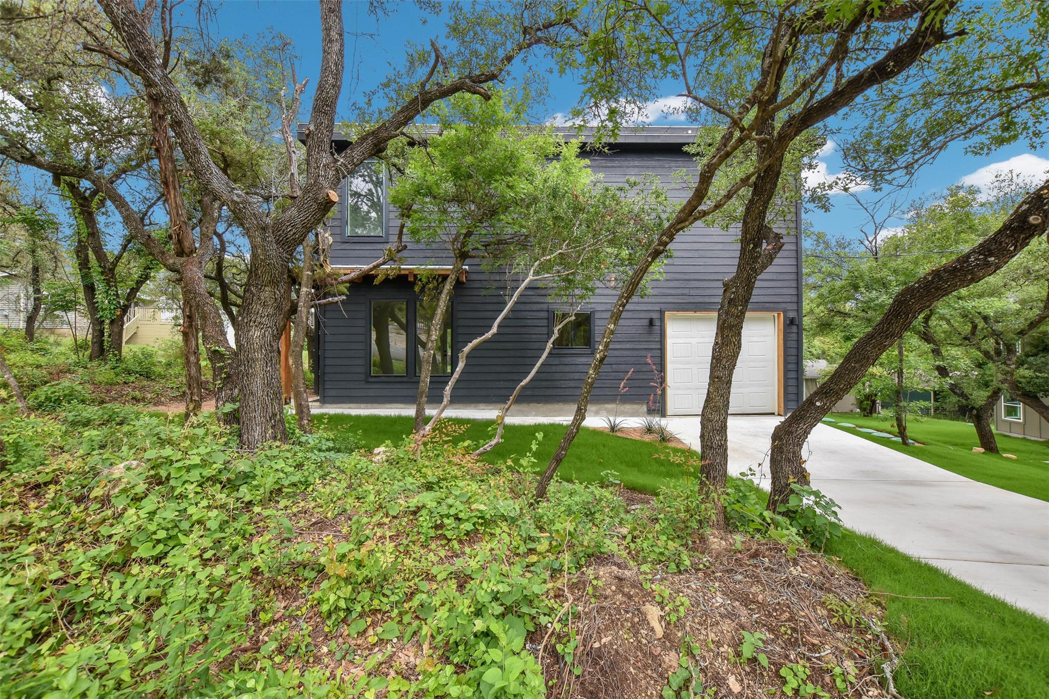 10918 Ridgeway ST — photo 3
