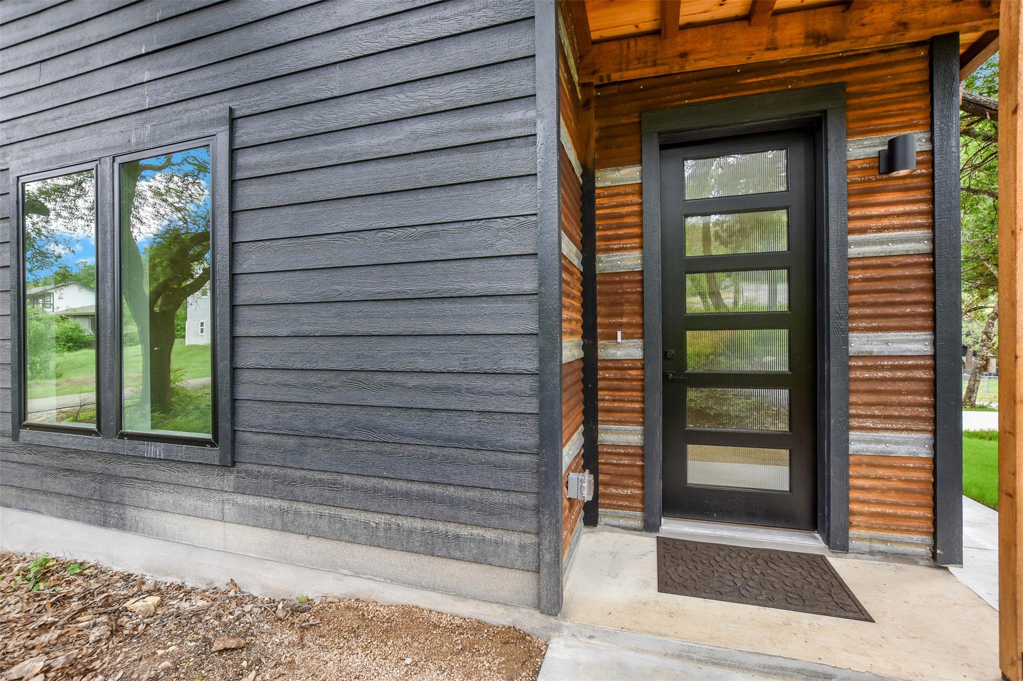 10918 Ridgeway ST — photo 4