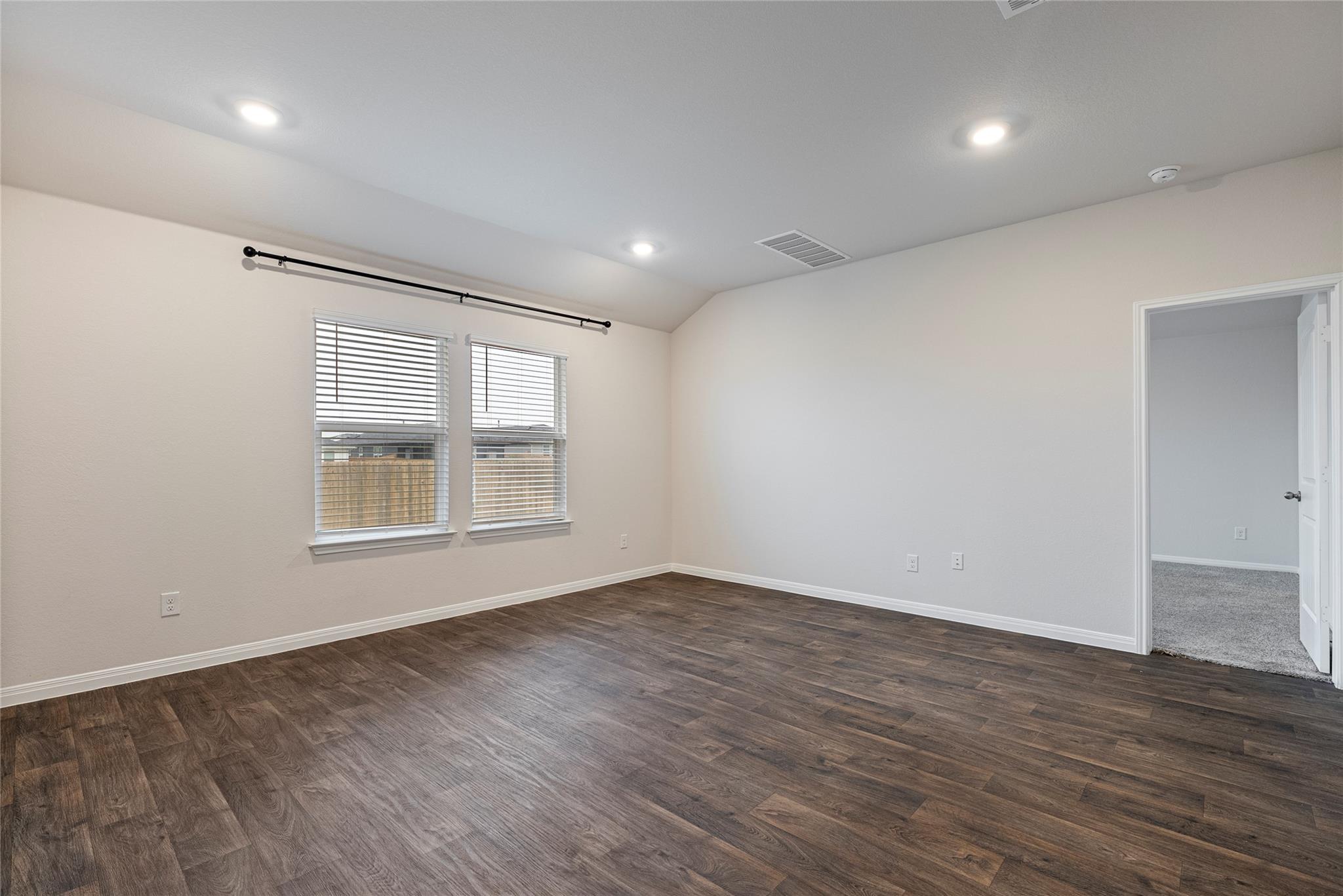 176 Texas Palmetto CIR — photo 5