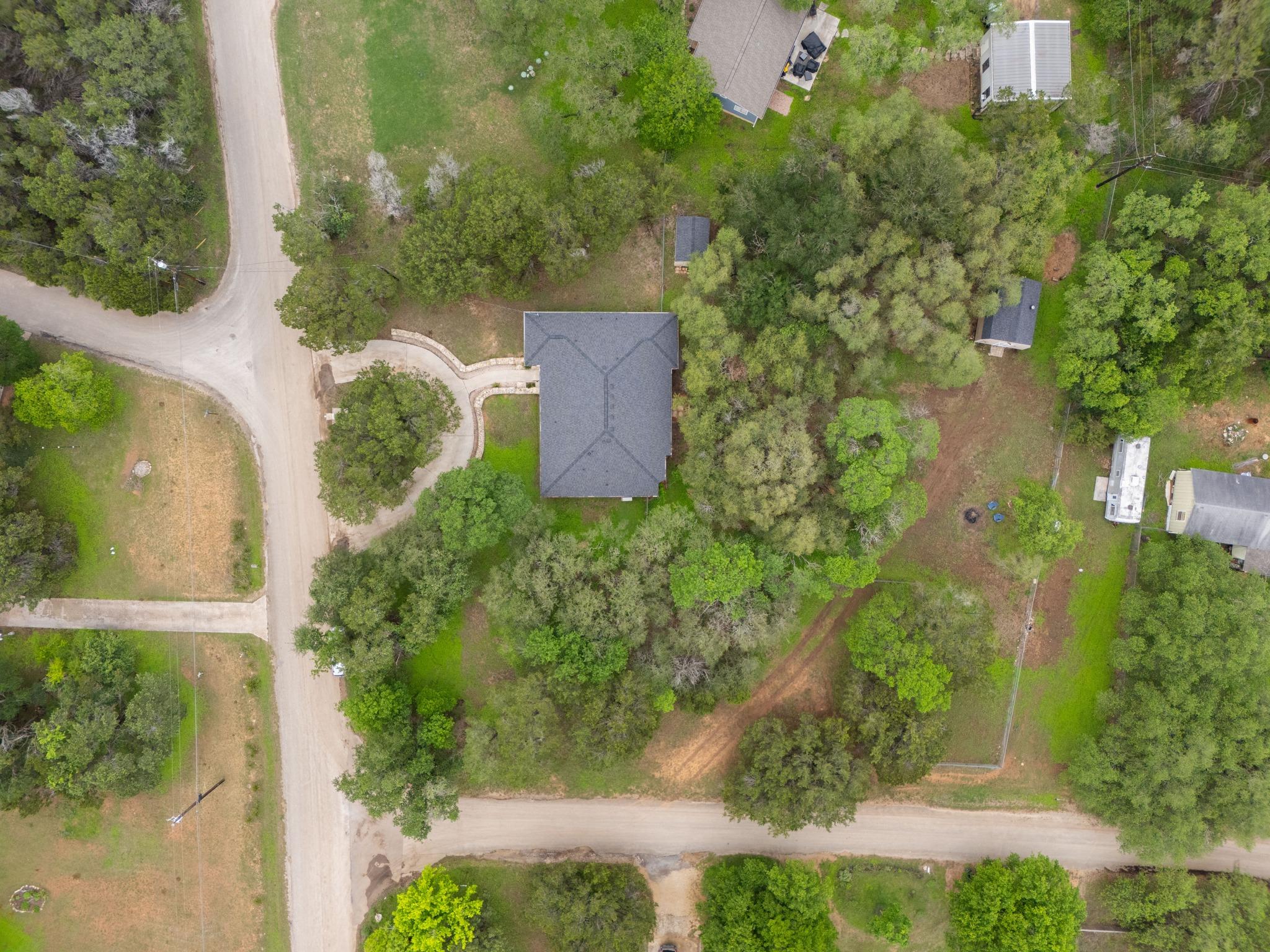 375 Rhodes LN — photo 3