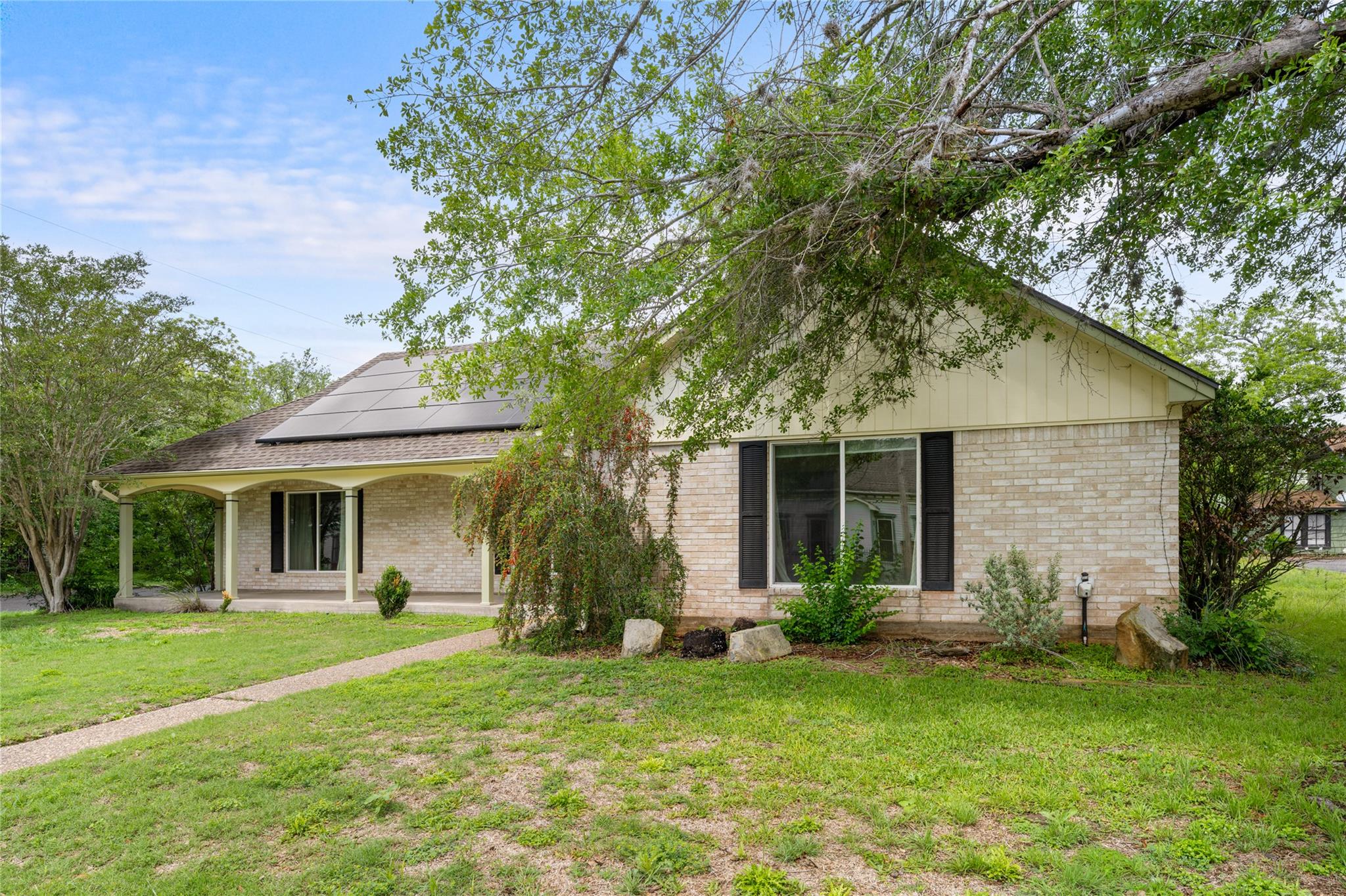 315 Fannin ST — photo 3