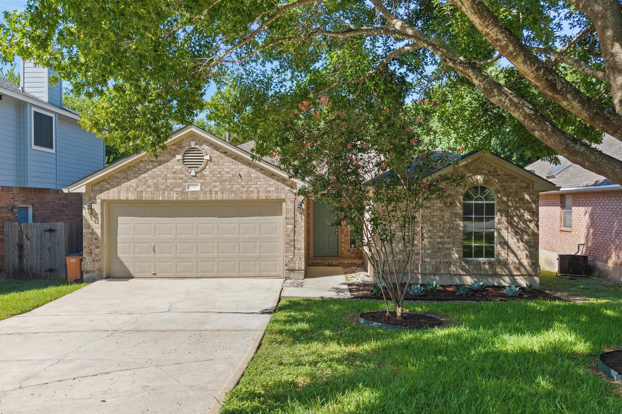 1005 Briargate DR — photo 3