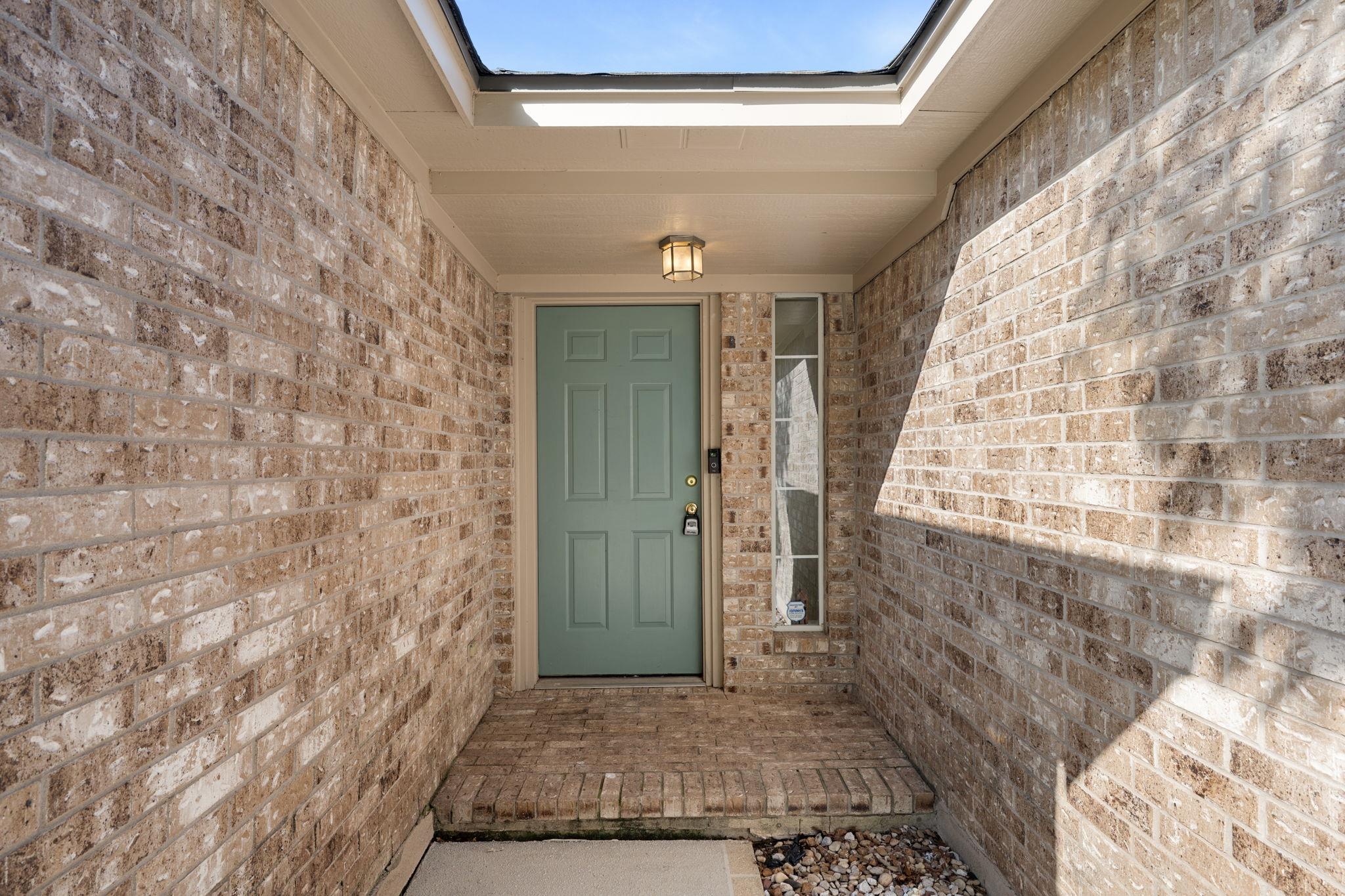 1005 Briargate DR — photo 4