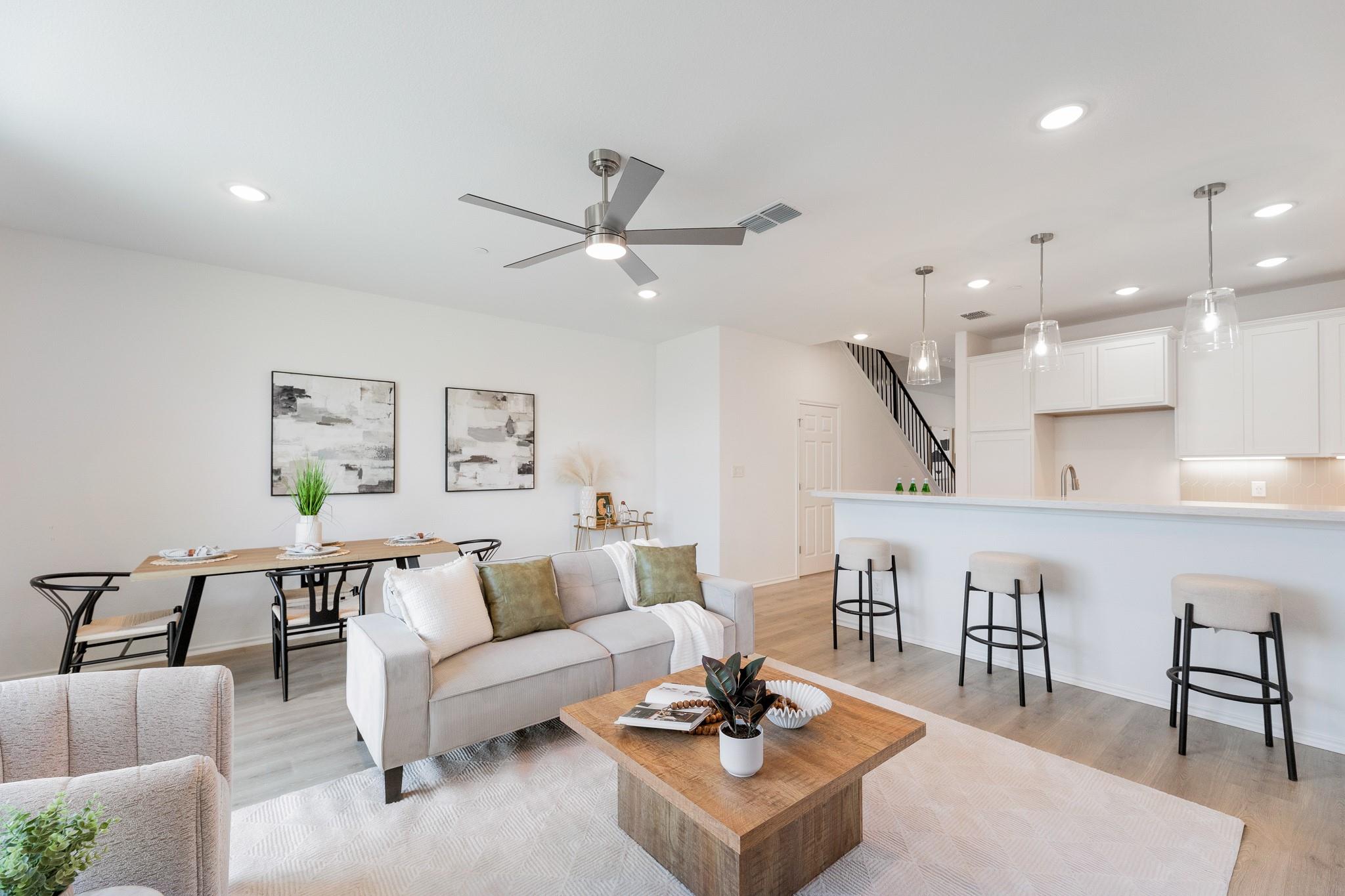 106 Tesla CIR — photo 4