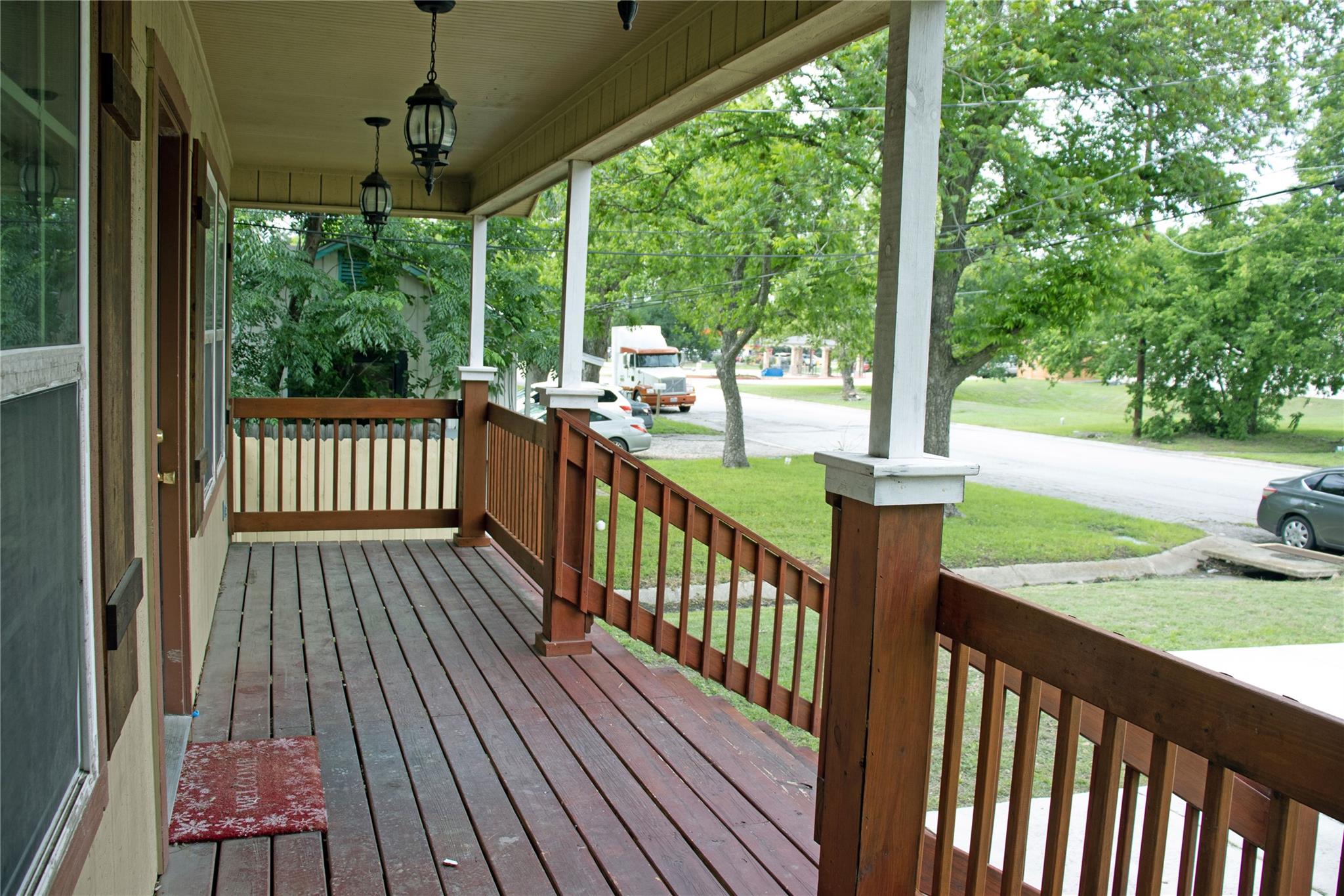 633 Commerce ST — photo 4
