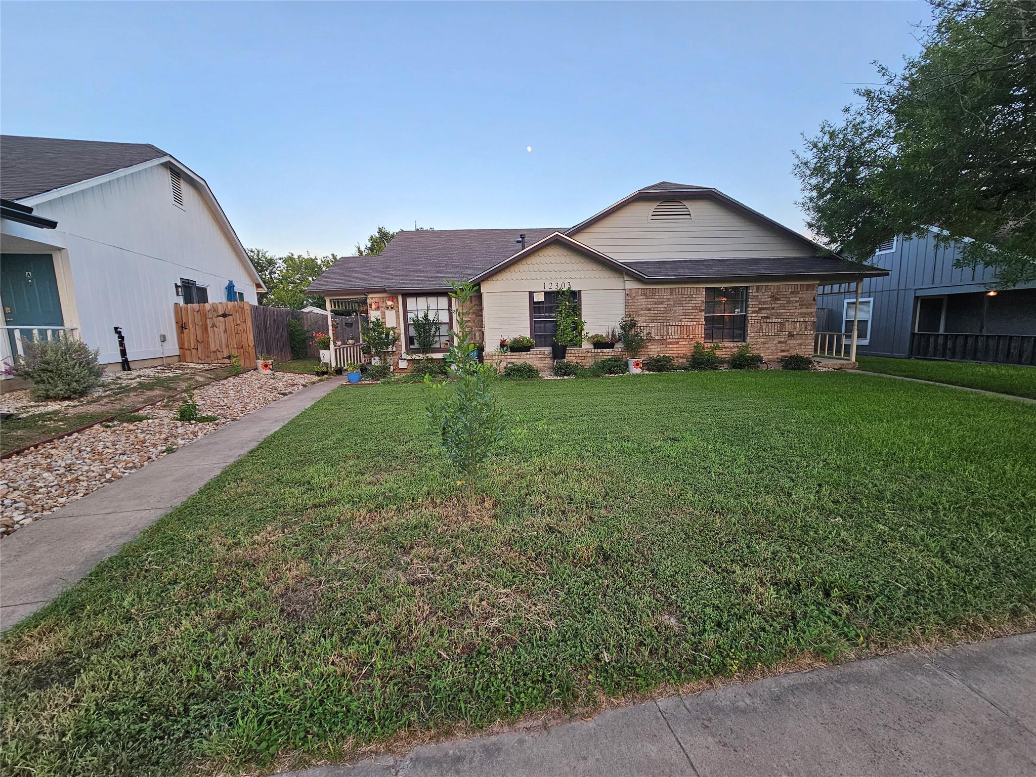 12303 Alderbrook DR — photo 3