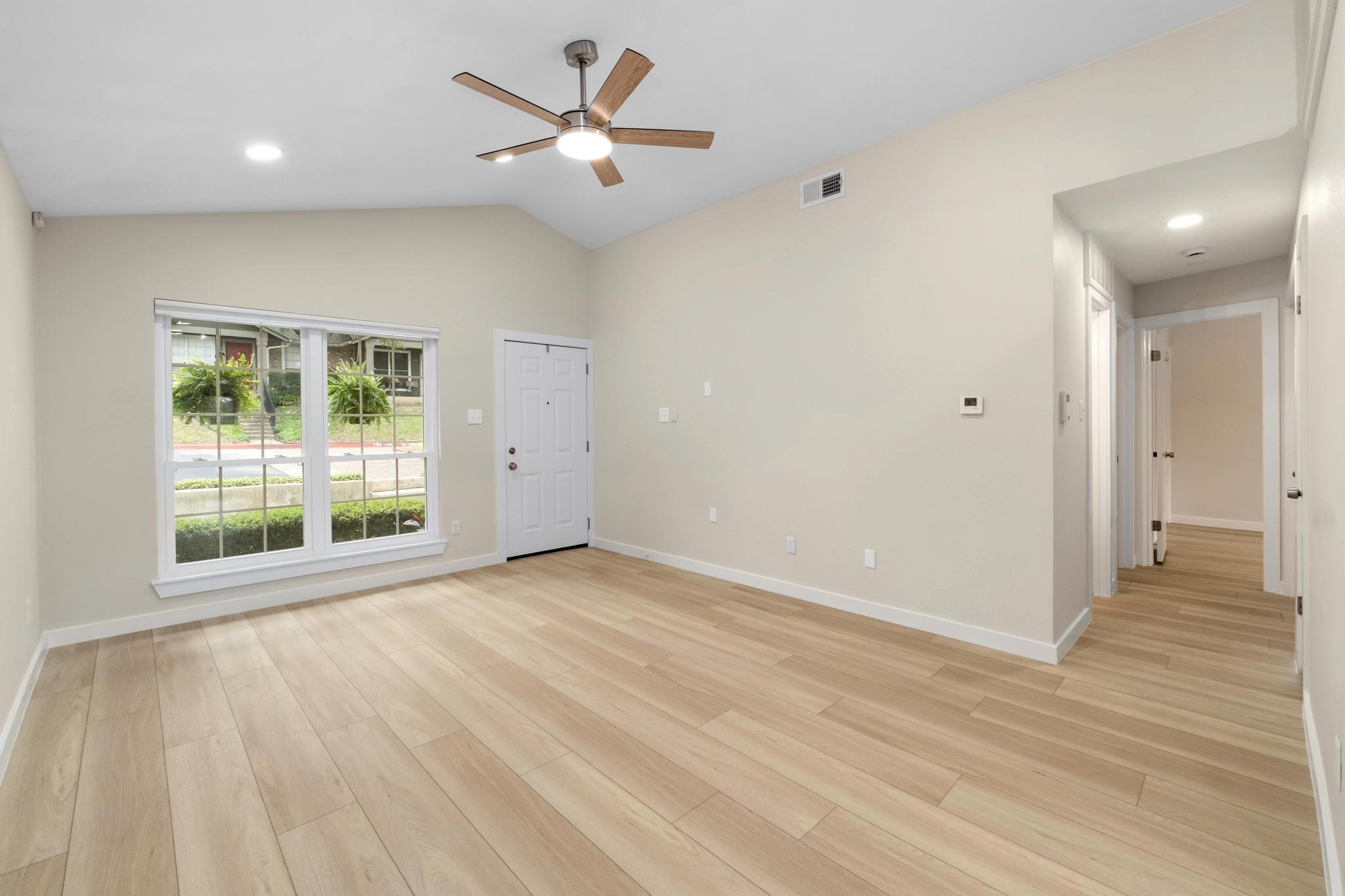 1015 Yager LN #187 — photo 3