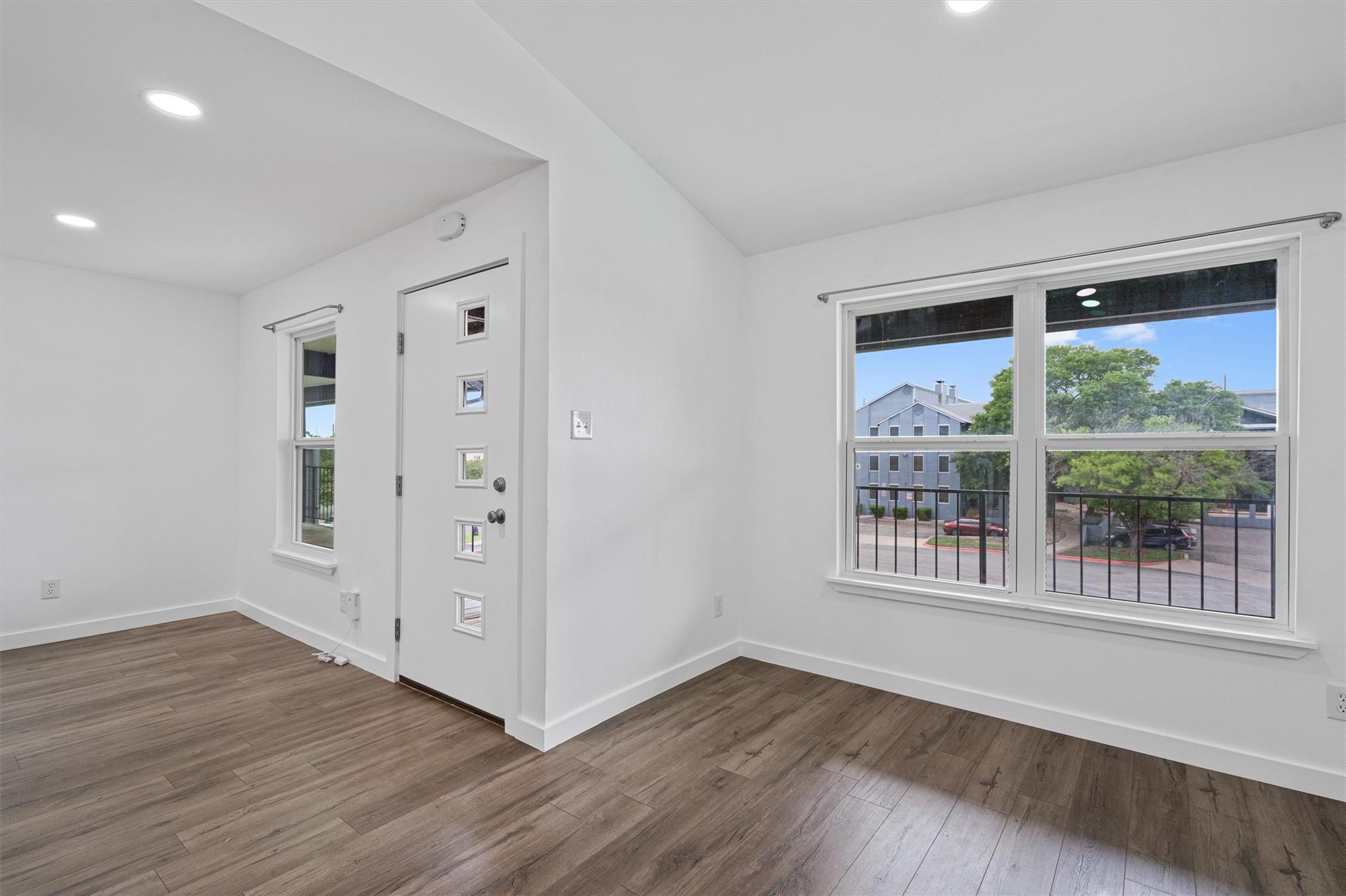 6409 Burns ST #304 — photo 5