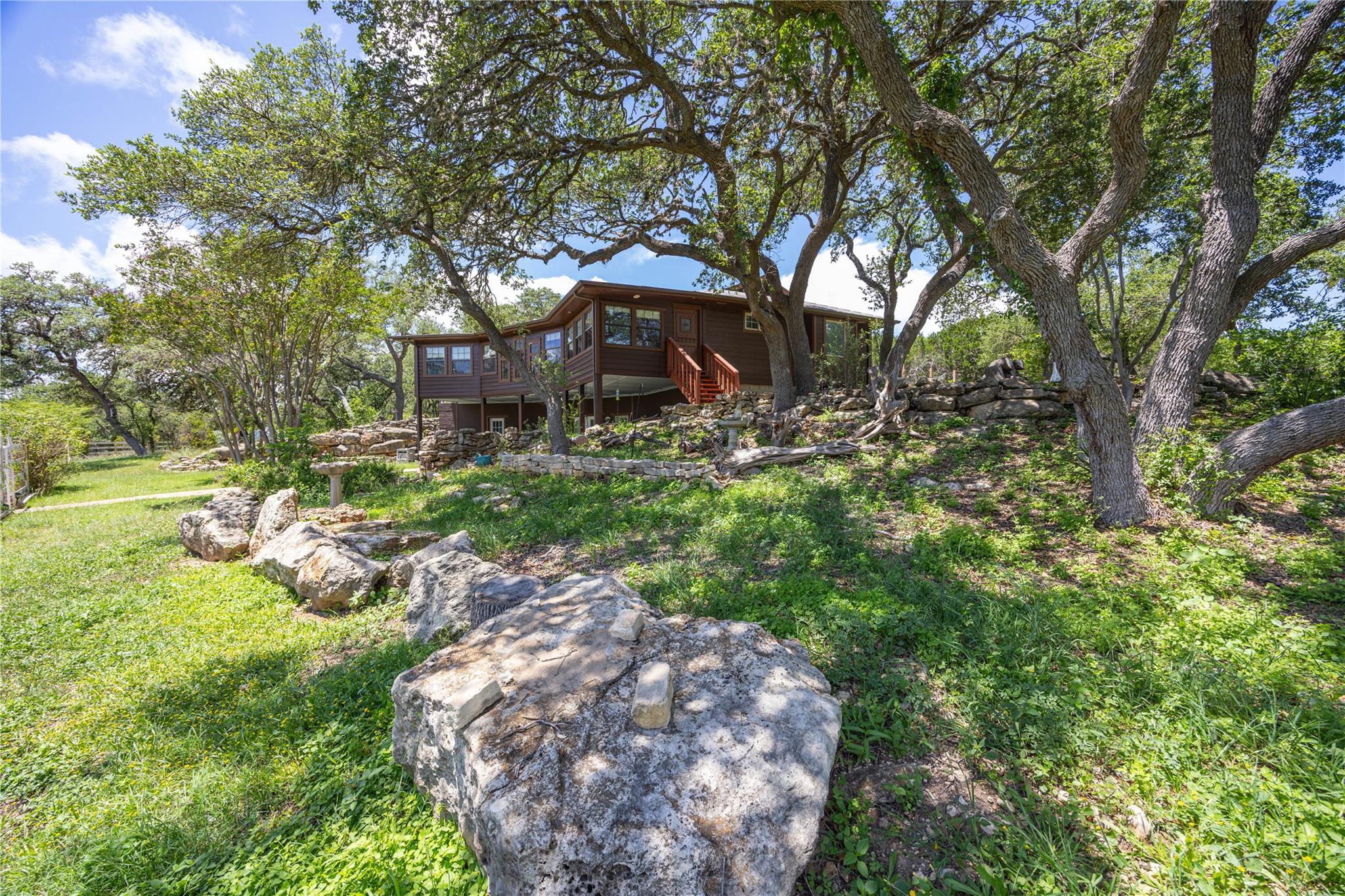 1645 Agarita DR — photo 4