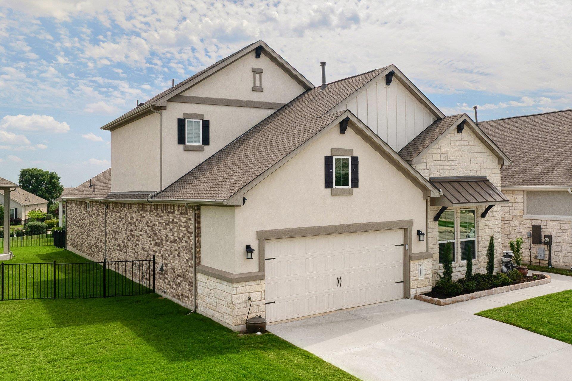 213 Encore DR — photo 4