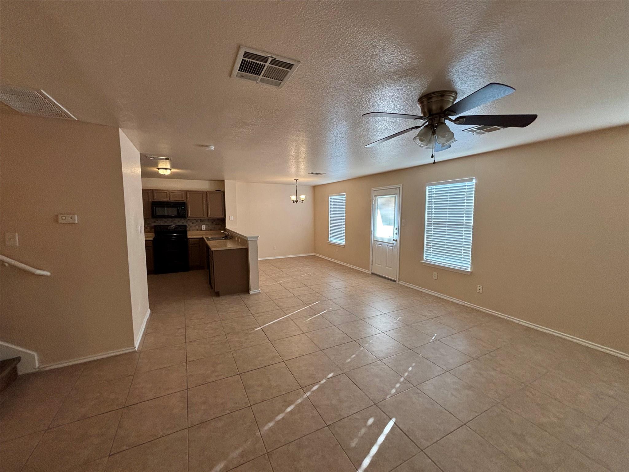 12840 Saint Mary DR — photo 4