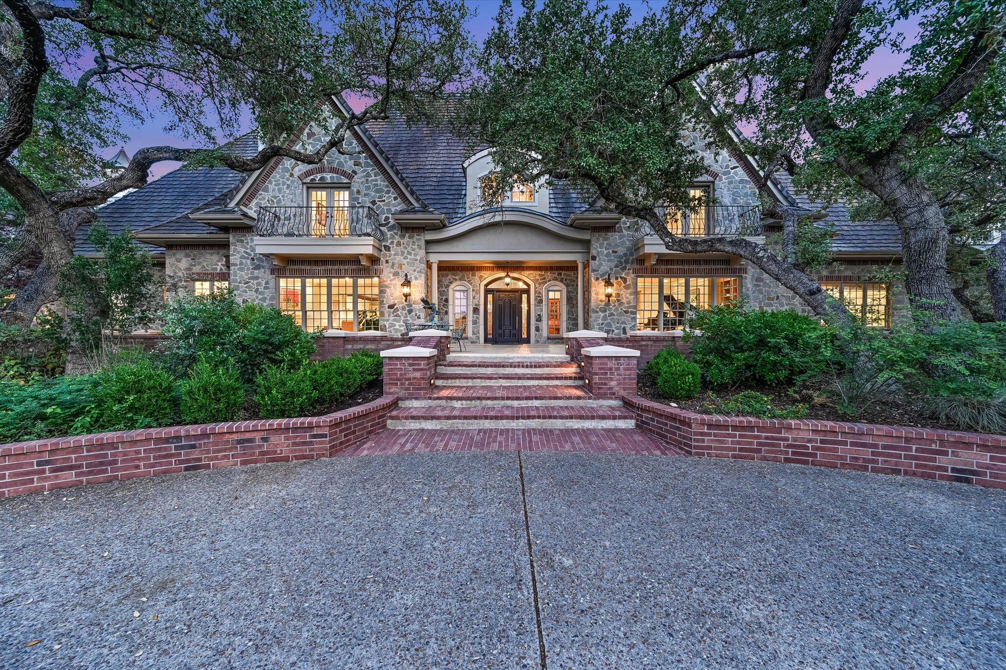 601 Southriver