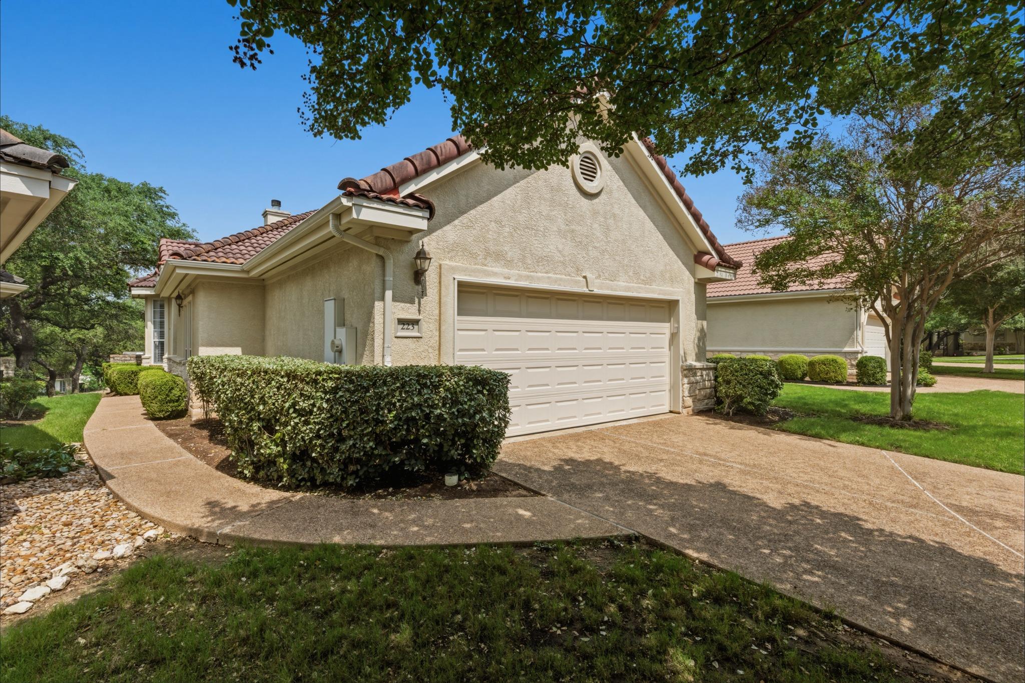 223 The Hills DR #3 — photo 3