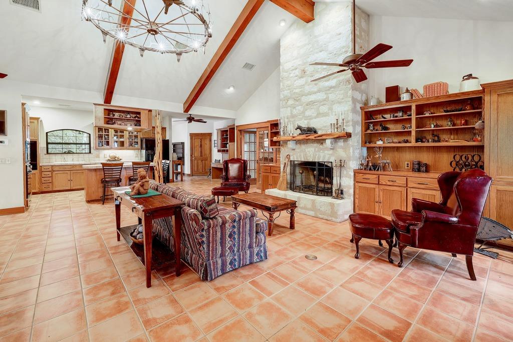 95 Augusta DR — photo 3