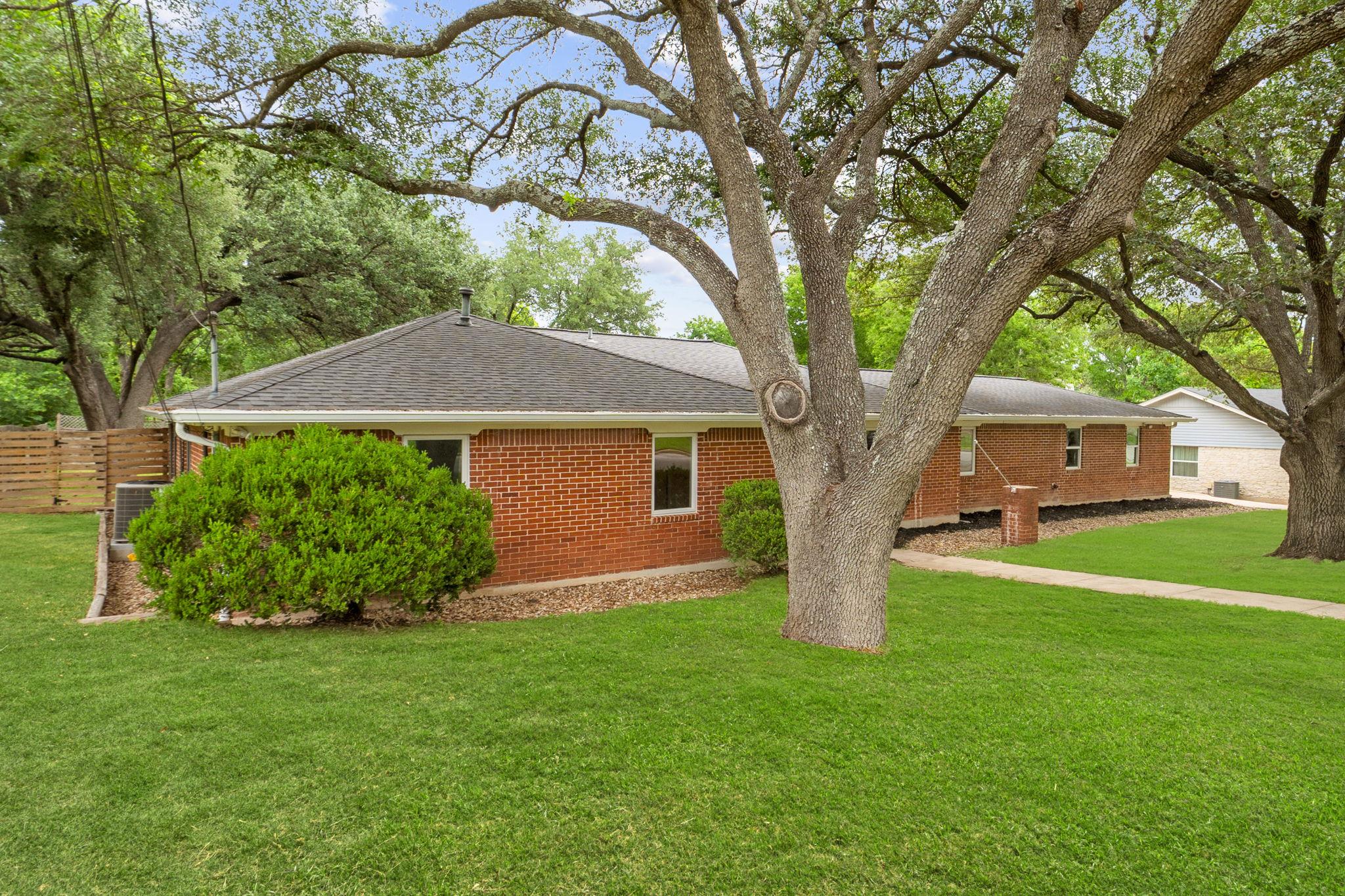 3604 Carla DR — photo 5