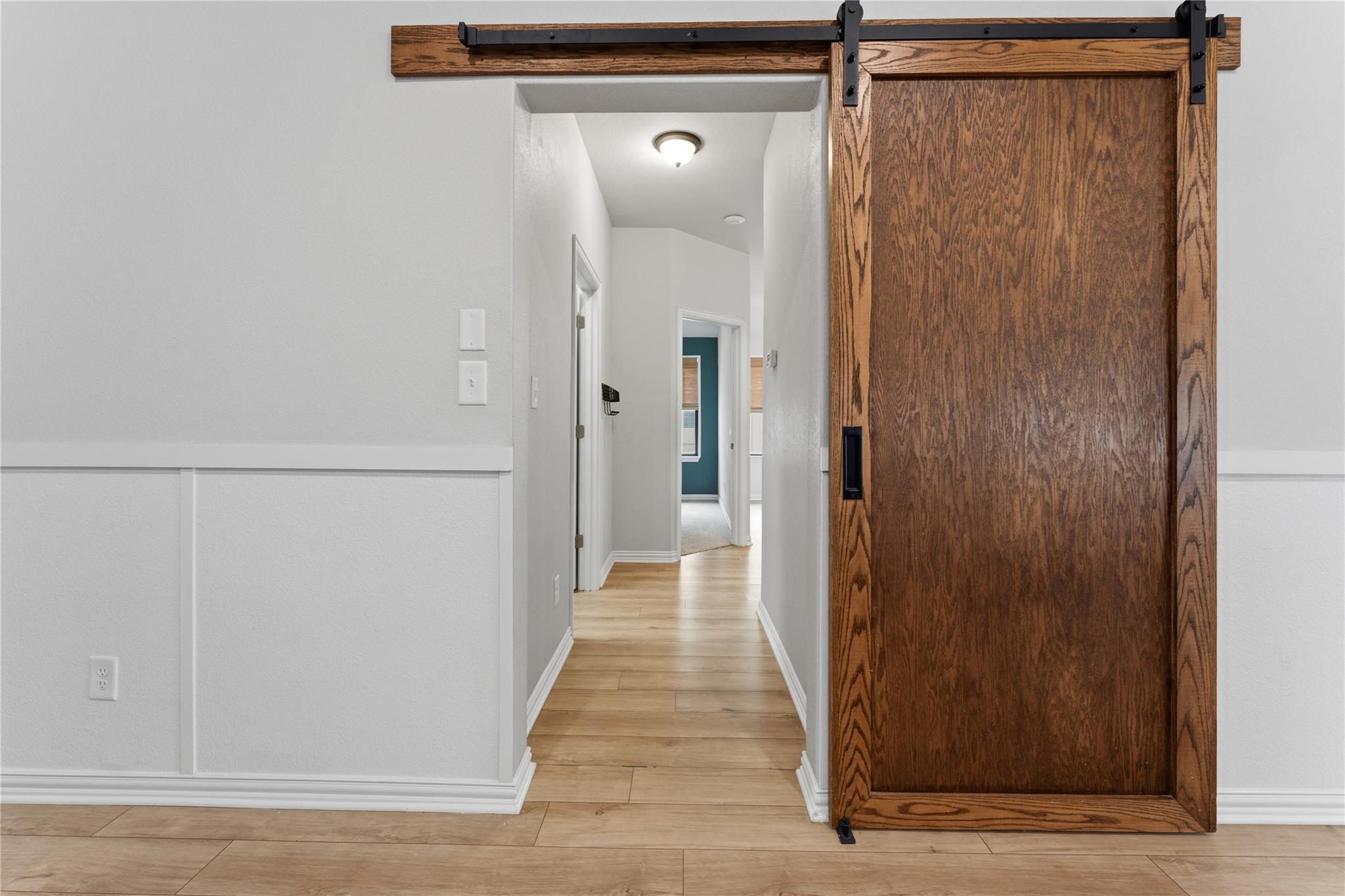 146 Red Granite DR — photo 5