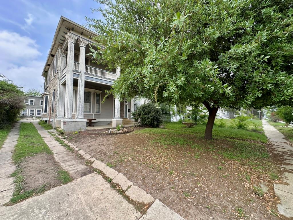 727 Pine ST — photo 4