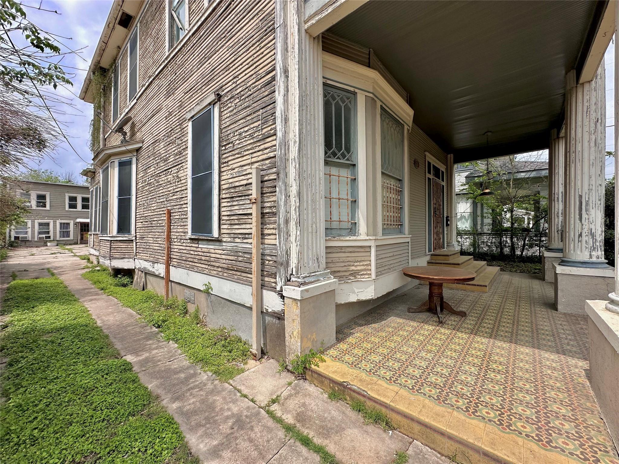 727 Pine ST — photo 5