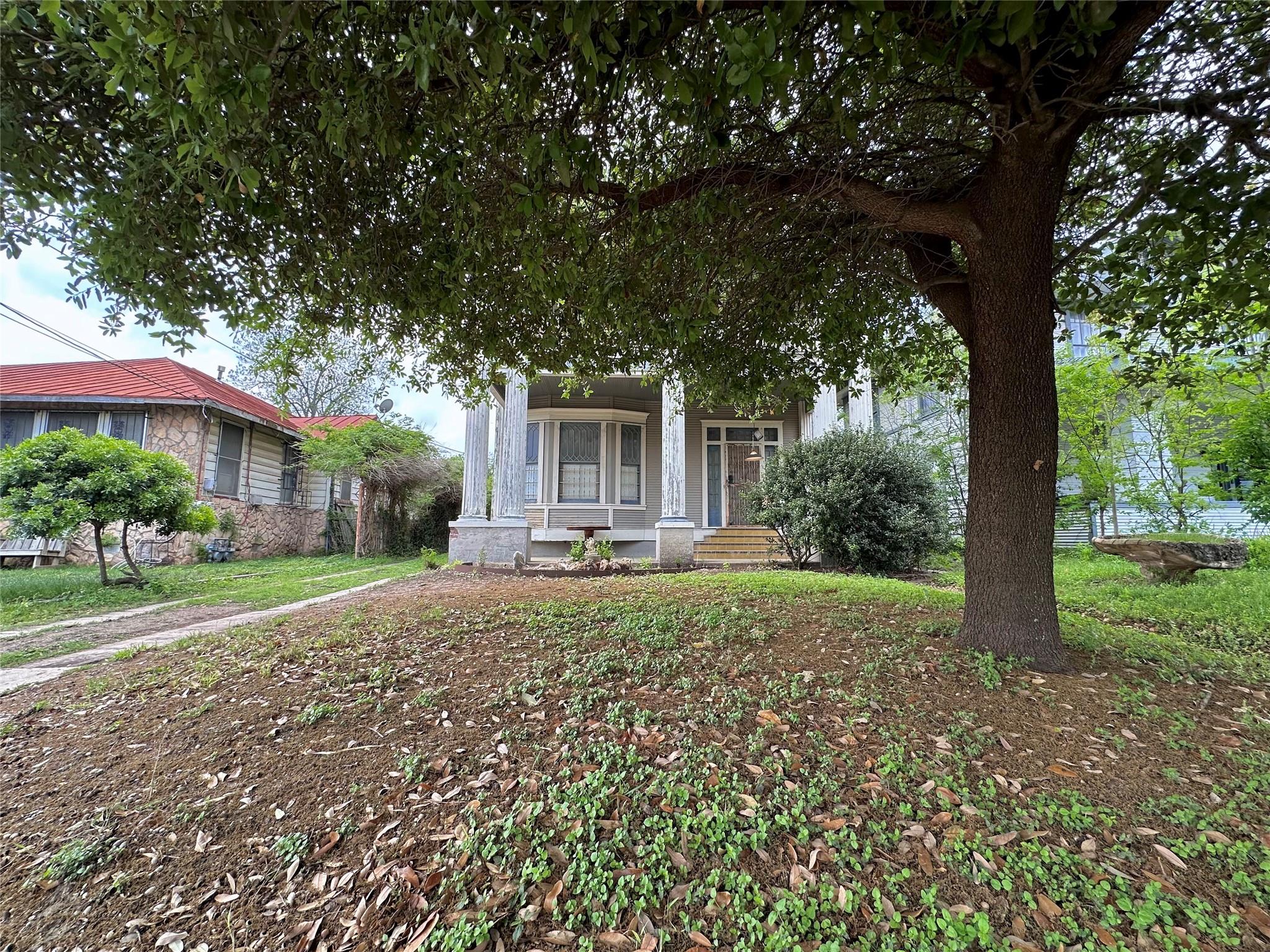 727 Pine ST — photo 3