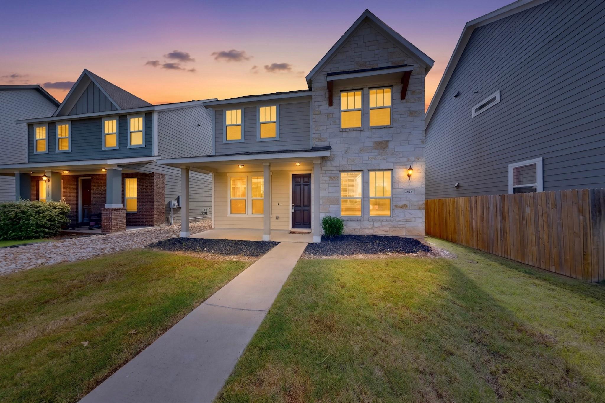 2524 Acoma LN — photo 4